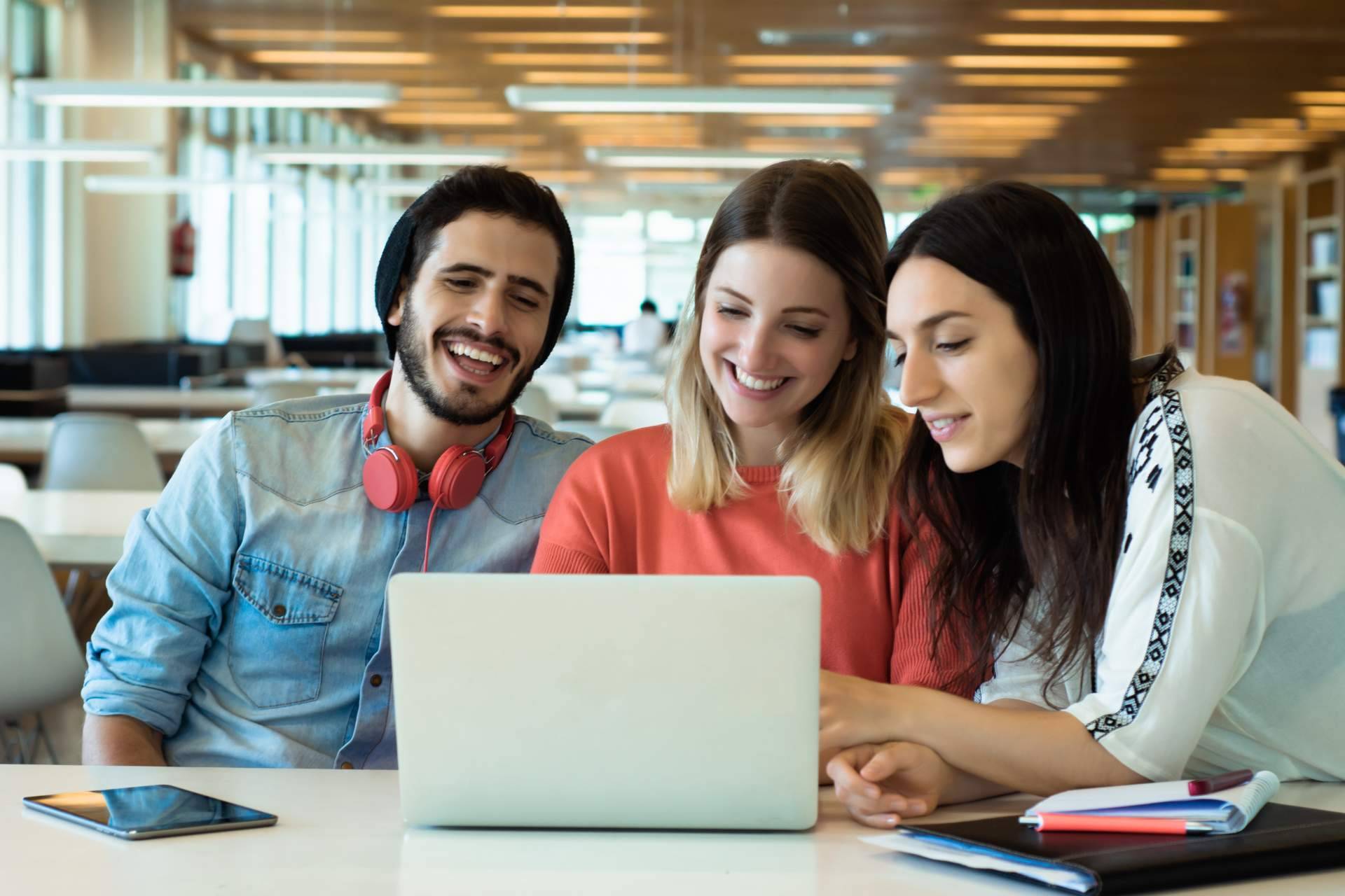 Cursos de formación para varias categorías profesionales y especialidades, de manos de Formación Carpe Diem