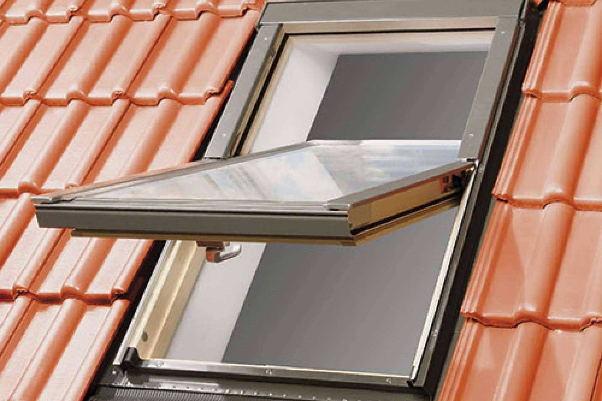 Claraboyas Matilla, eficiencia energética e innovación en ventanas giratorias y oscilantes para cubiertas inclinadas