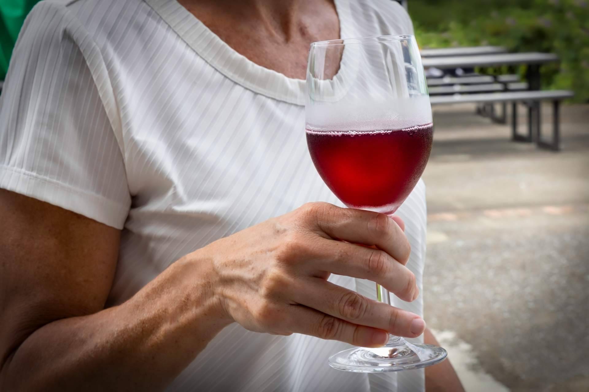 Naturelovers Wines presenta a Heritage de Mur, un vino tinto de roble que es una oda a la tierra y el tiempo