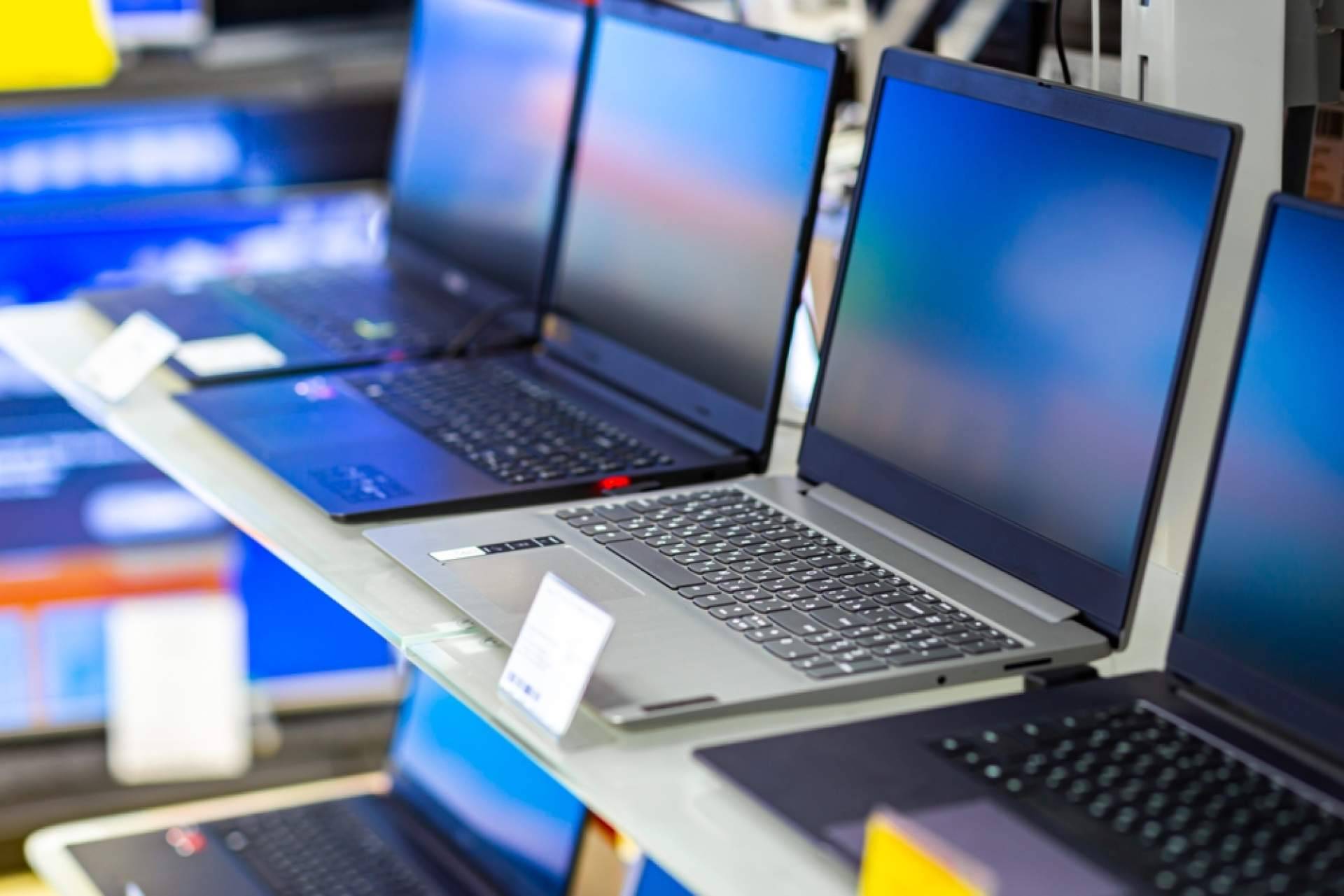 En Madrid, Reparar Ordenadores se especializa en servicios de reparaciones de portátiles Lenovo