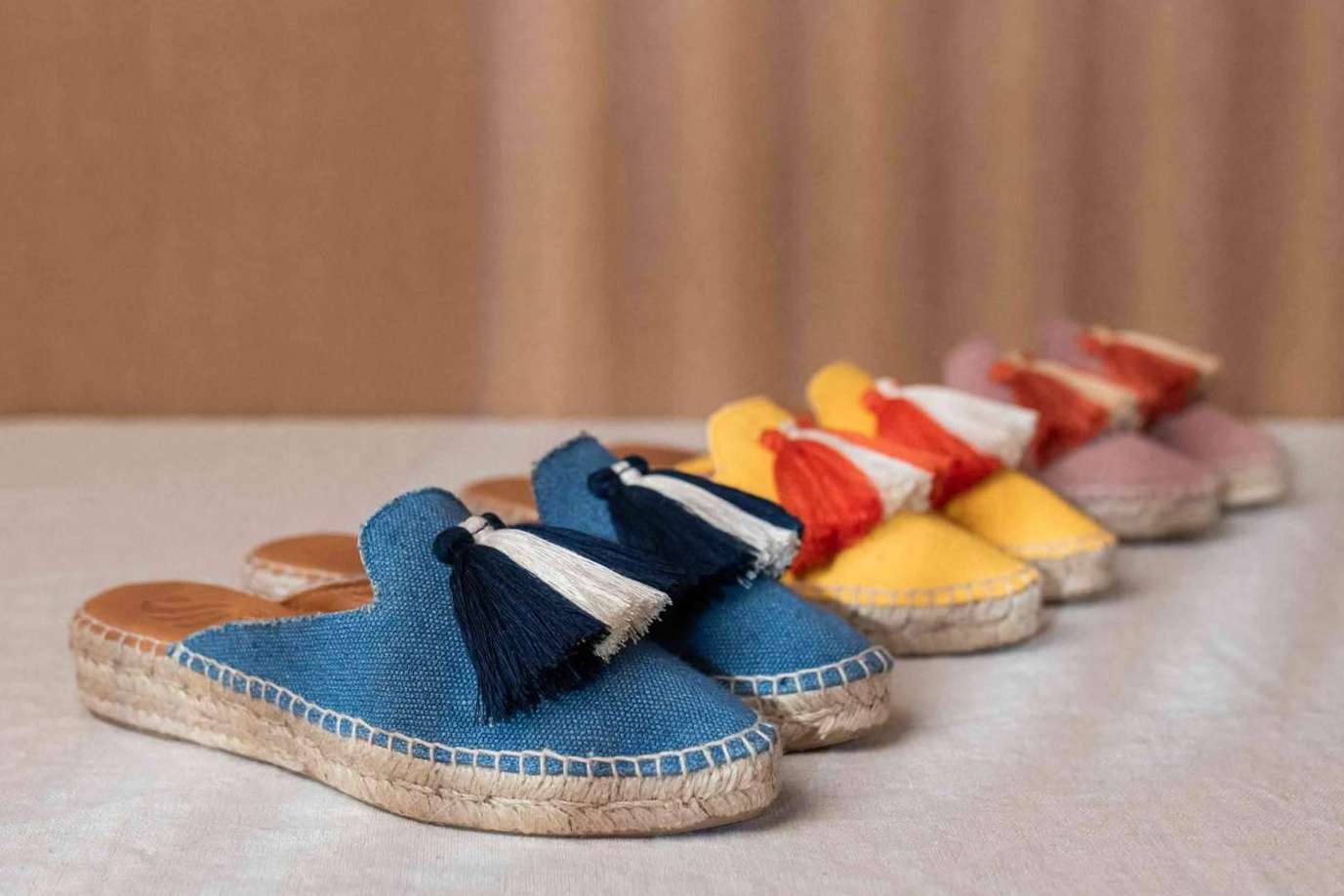 Kovan 1924 Lanza su Nueva Colección