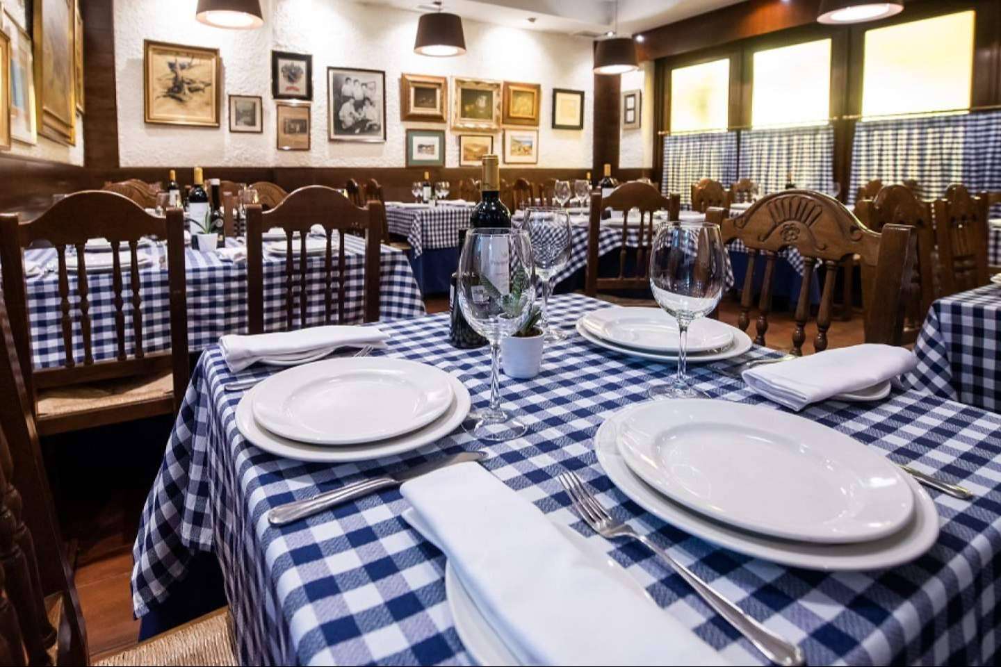 La taberna vasca que nadie se puede perder en Madrid, con los platos de toda la vida