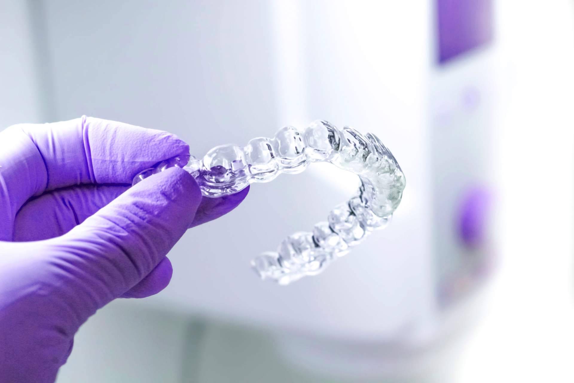 La Clínica Dental Dra. Rocío Velasco ofrece una de las mejores ortodoncias invisibles en Ceutí y Albatera