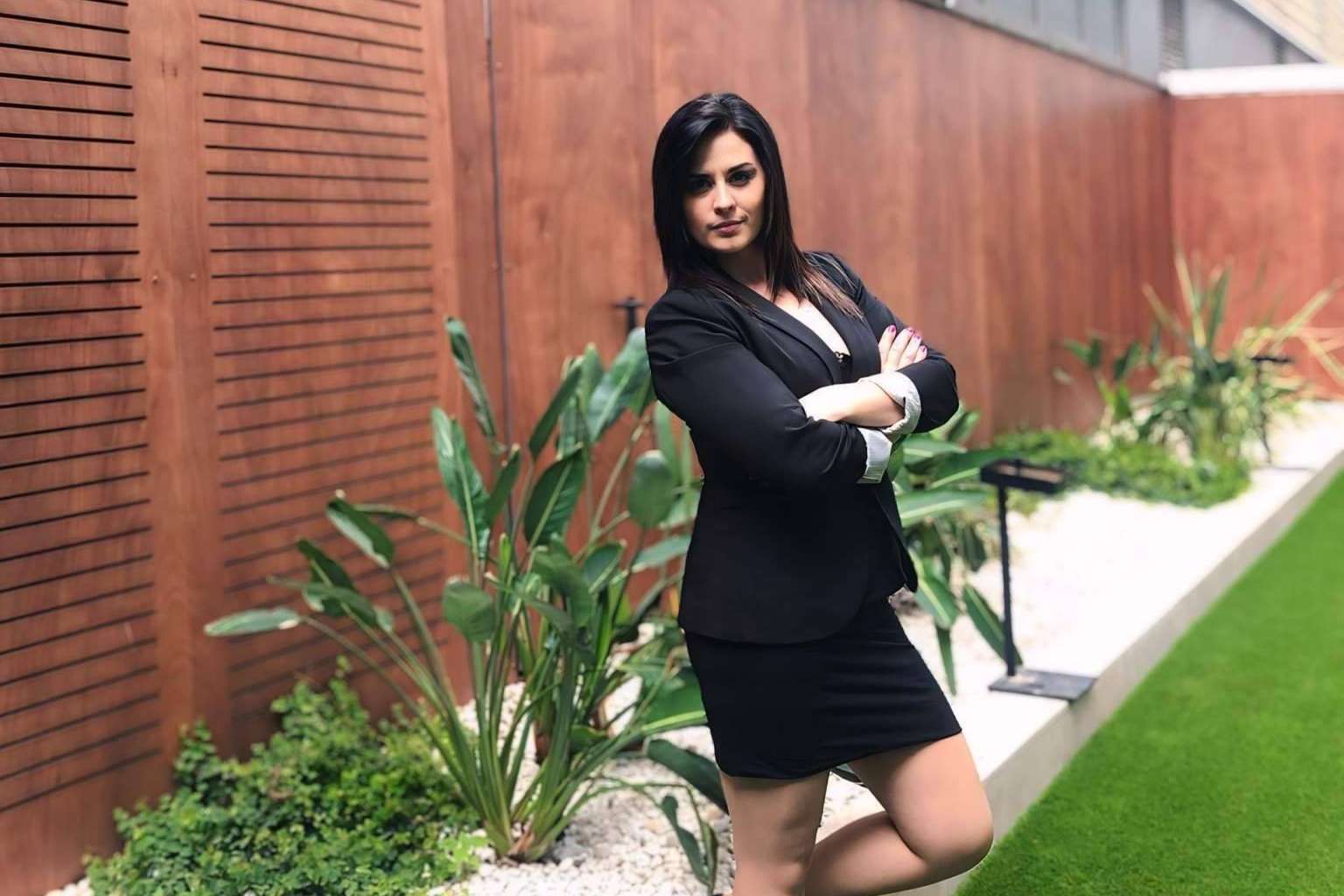 Carmen Lewis investiga, cómo las redes sociales crean crisis existenciales