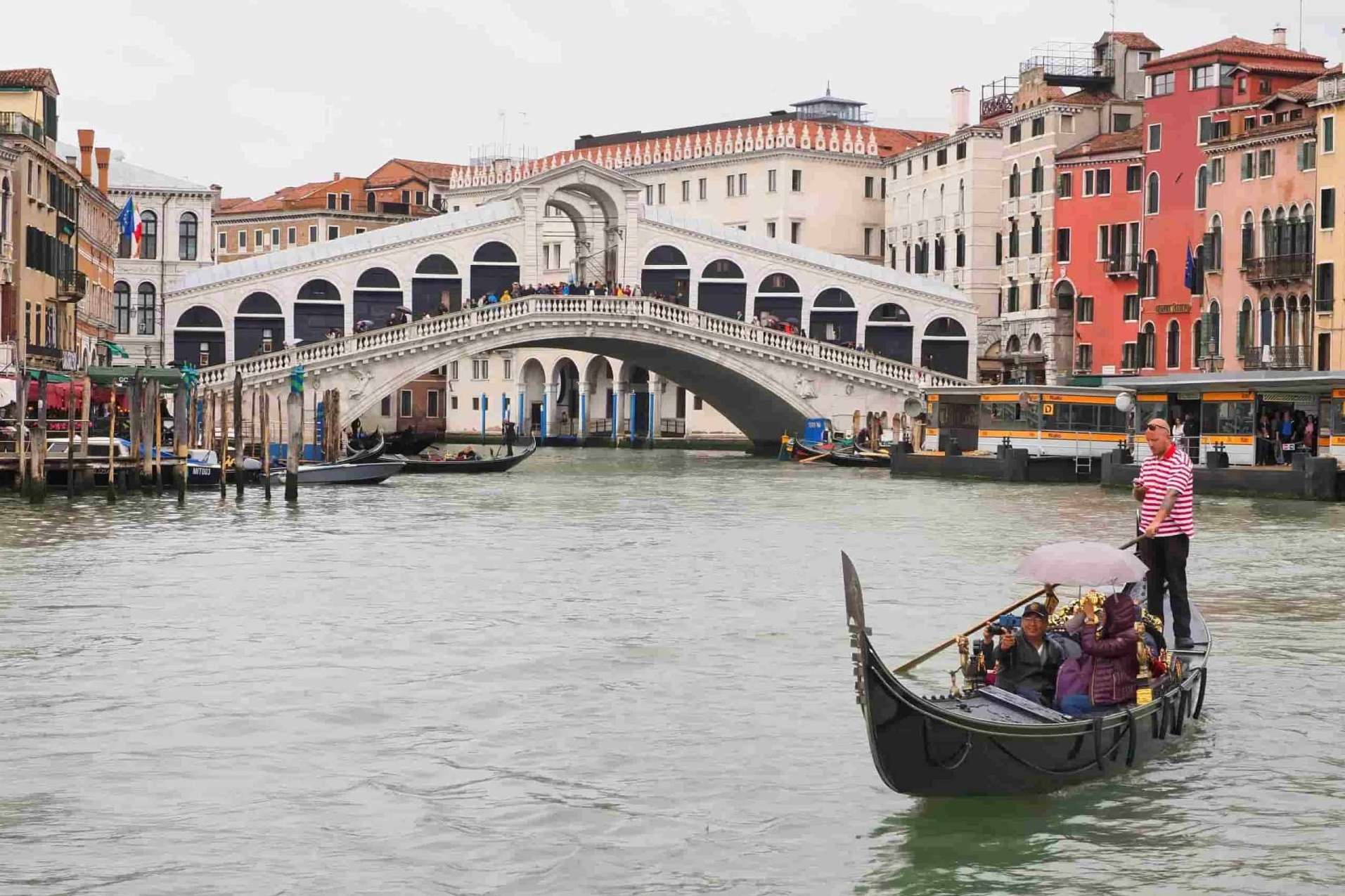 Sorprender a la pareja con 7 Escapadas románticas en Europa