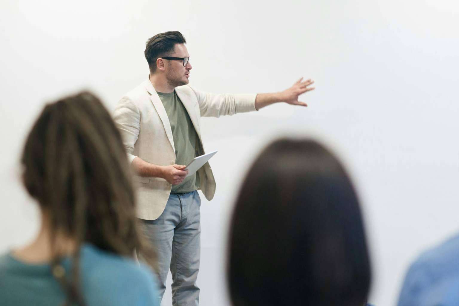¿Cómo elegir la mejor academia o preparadores de oposiciones?