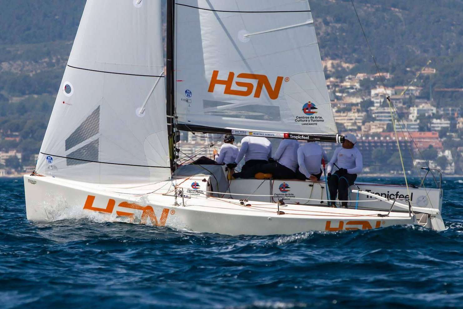 El equipo ‘HSN-Sailing Team’ se prepara para el mundial de J70, en Palma de Mallorca