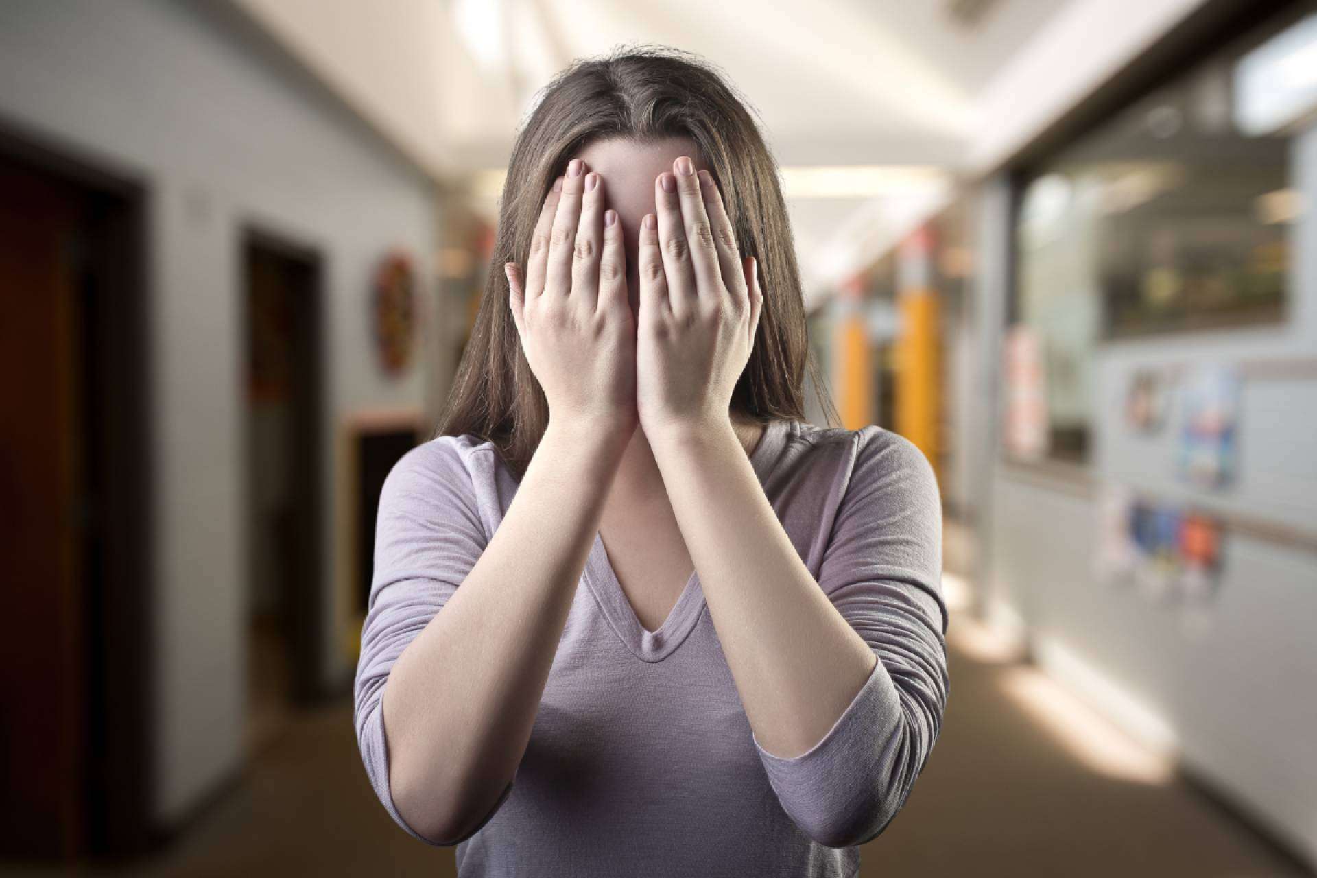 Cómo las personas que se sienten paralizadas pueden salir de la respuesta de congelación