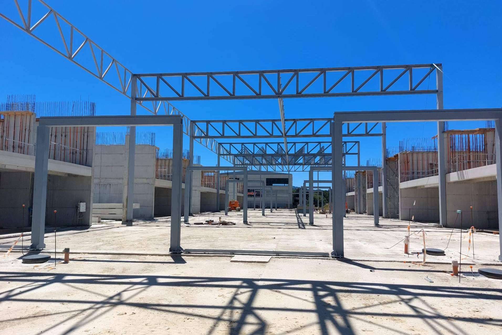 Estructuras metálicas RPM para su aplicación en naves industriales y almacenes