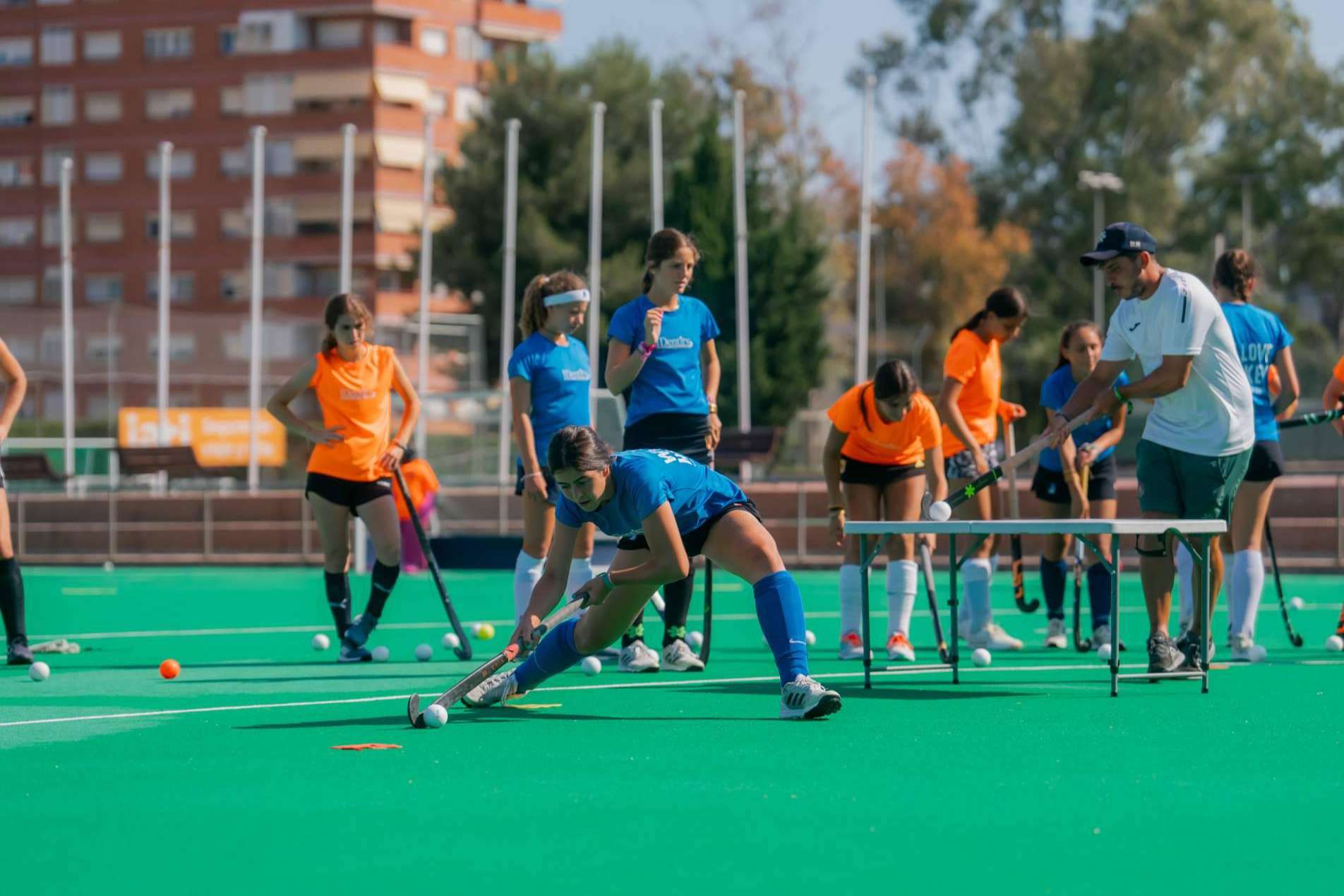 IDentity Campus Hockey impulsa la asistencia a eventos internacionales y entrenamientos con deportistas olímpicos