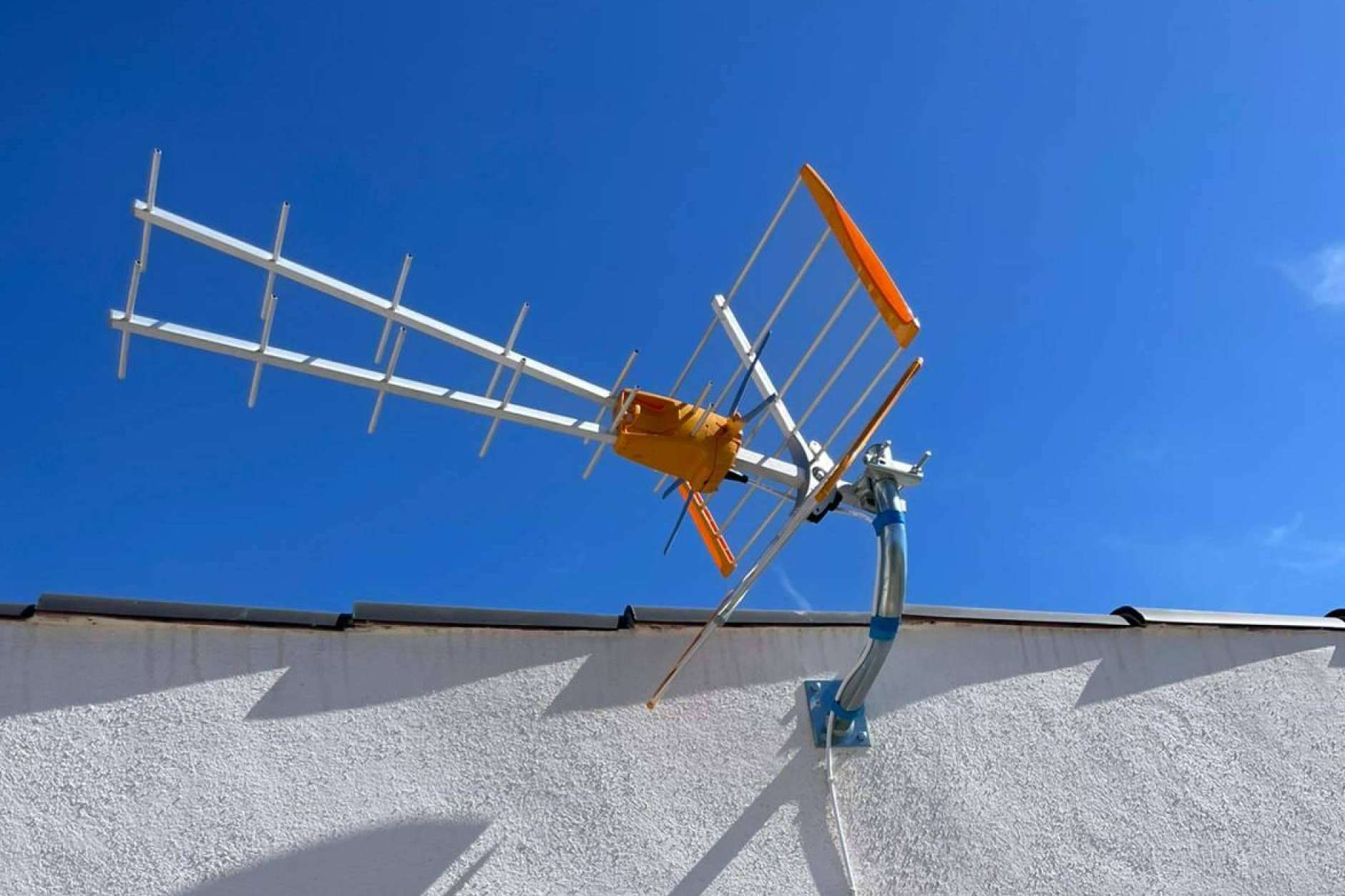 Antenistas Valencia presenta su boletín de Telecomunicaciones en instalación de antenas