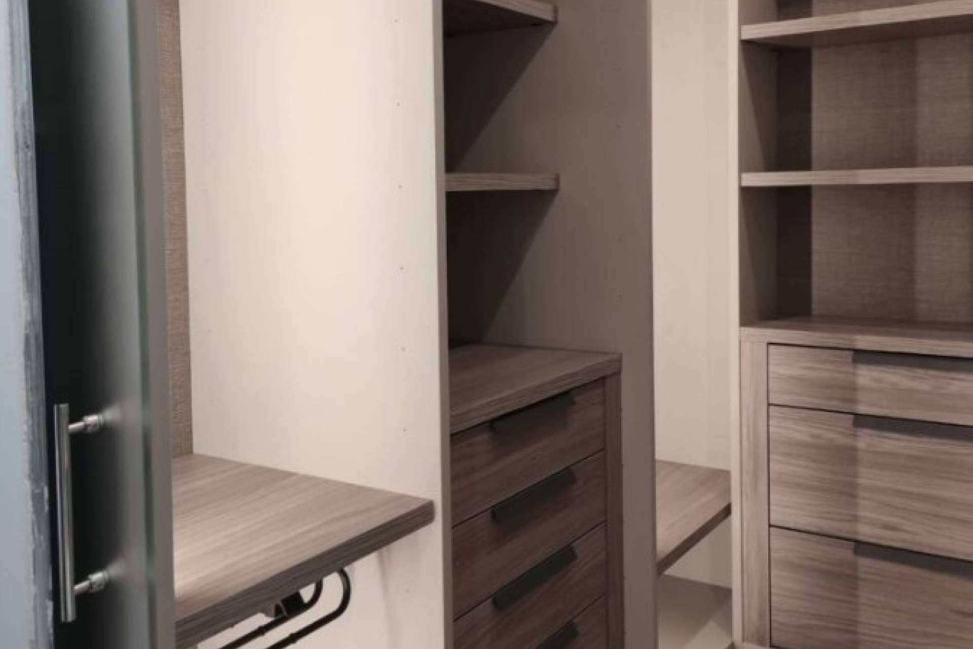 Consejos prácticos para la organización eficiente de un vestidor