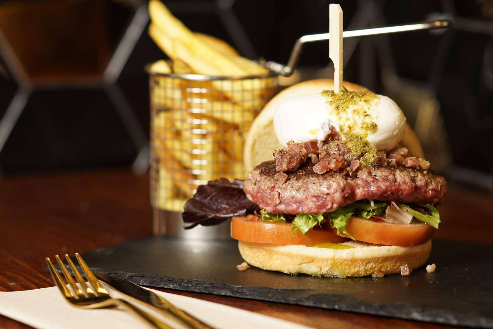 New York Crush, hamburguesas, pizzas y pastrami