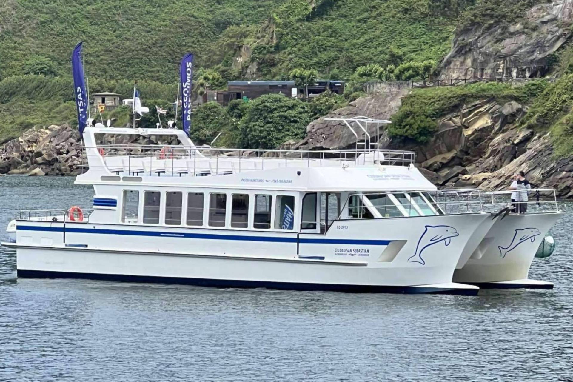 Catamarán Ciudad San Sebastián marca el camino hacia el futuro de la navegación sostenible