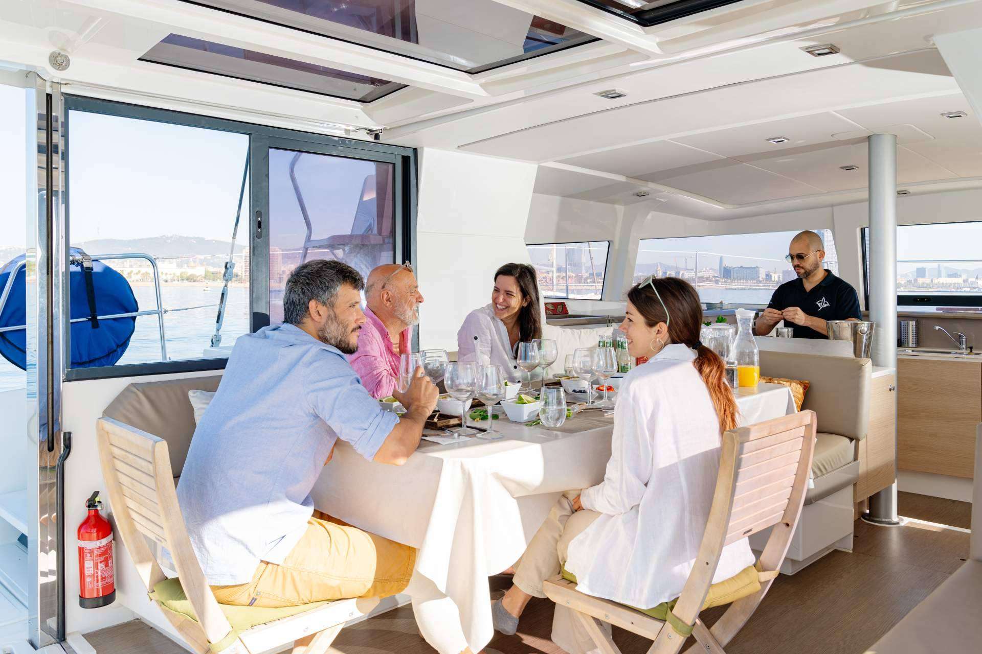 Sondevela ofrece alquiler de catamaranes de lujo en el Mediterráneo