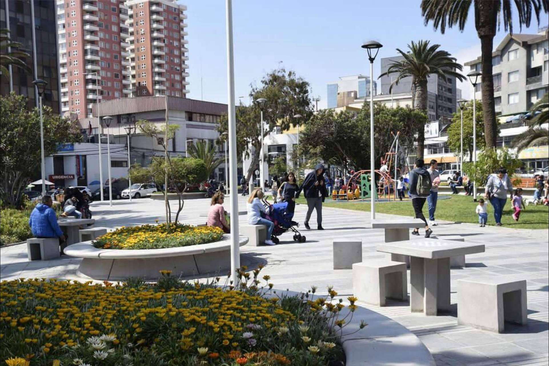 El Hotel Antofagasta Centro ofrece un alojamiento completo y cercano en la ciudad