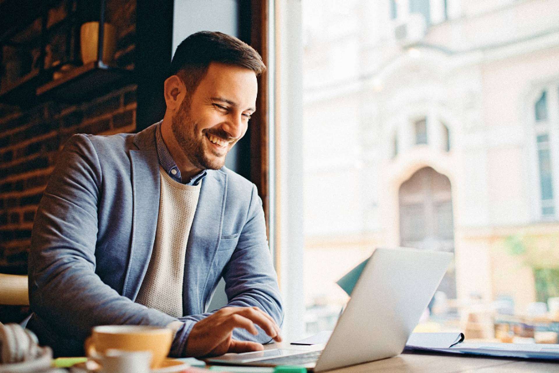Ordenadores gratuitos para autónomos y microempresas, la nueva oferta del Kit Digital