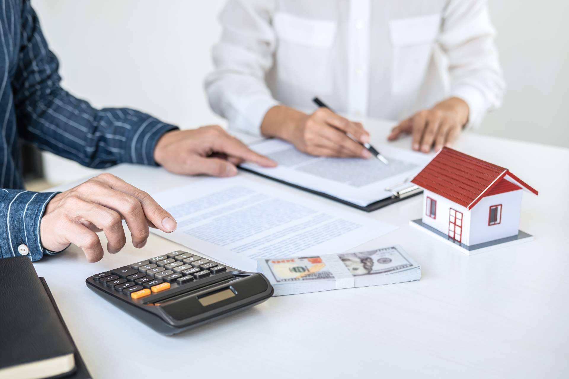 Cómo establecer el precio ideal para alquilar una vivienda; consejos y servicios de LIVE4LIFE