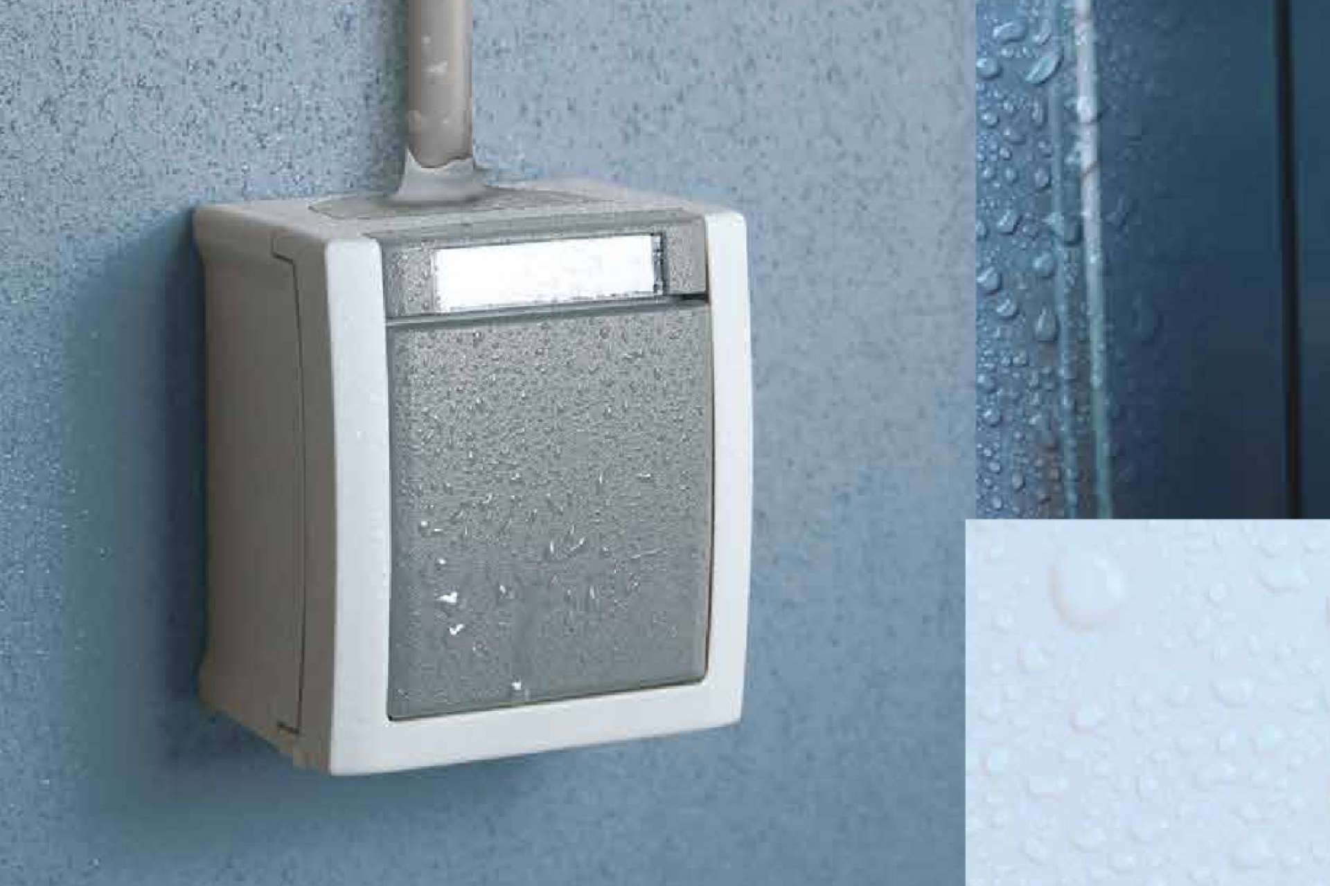 Durabilidad y resistencia a la intemperie, la serie de mecanismos estancos Pacific IP54 de Panasonic
