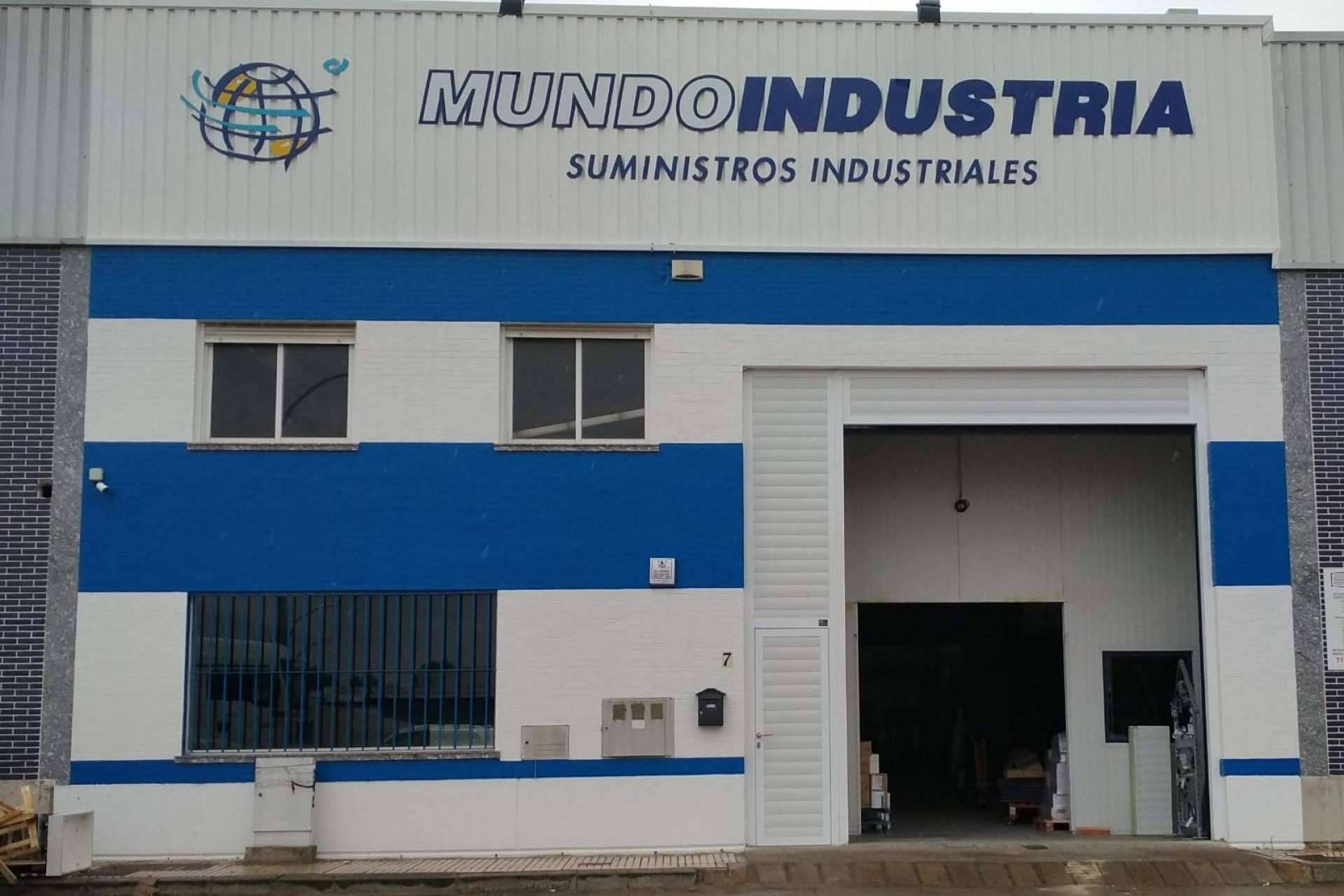 Reapertura de Mundo Industria en Salamanca con nuevas instalaciones y servicios