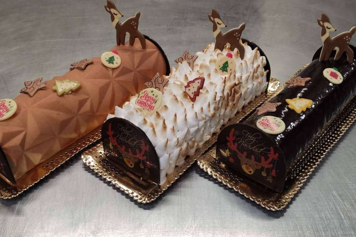 Broche de oro para la Navidad con los postres de Pastelería Oiartzun