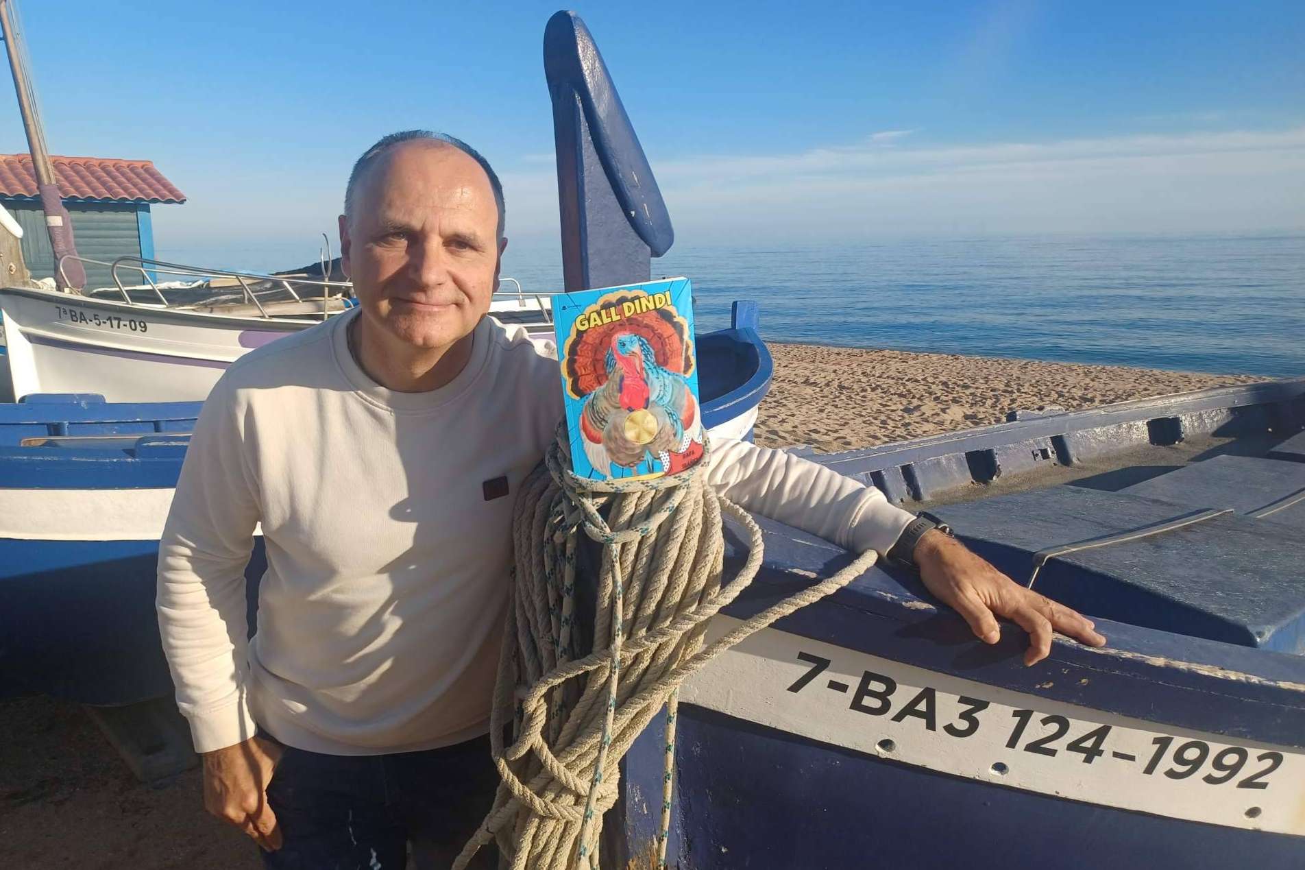 Rafa Ibáñez presenta ‘Gall Dindi’; una crónica humorística de la cotidianidad.