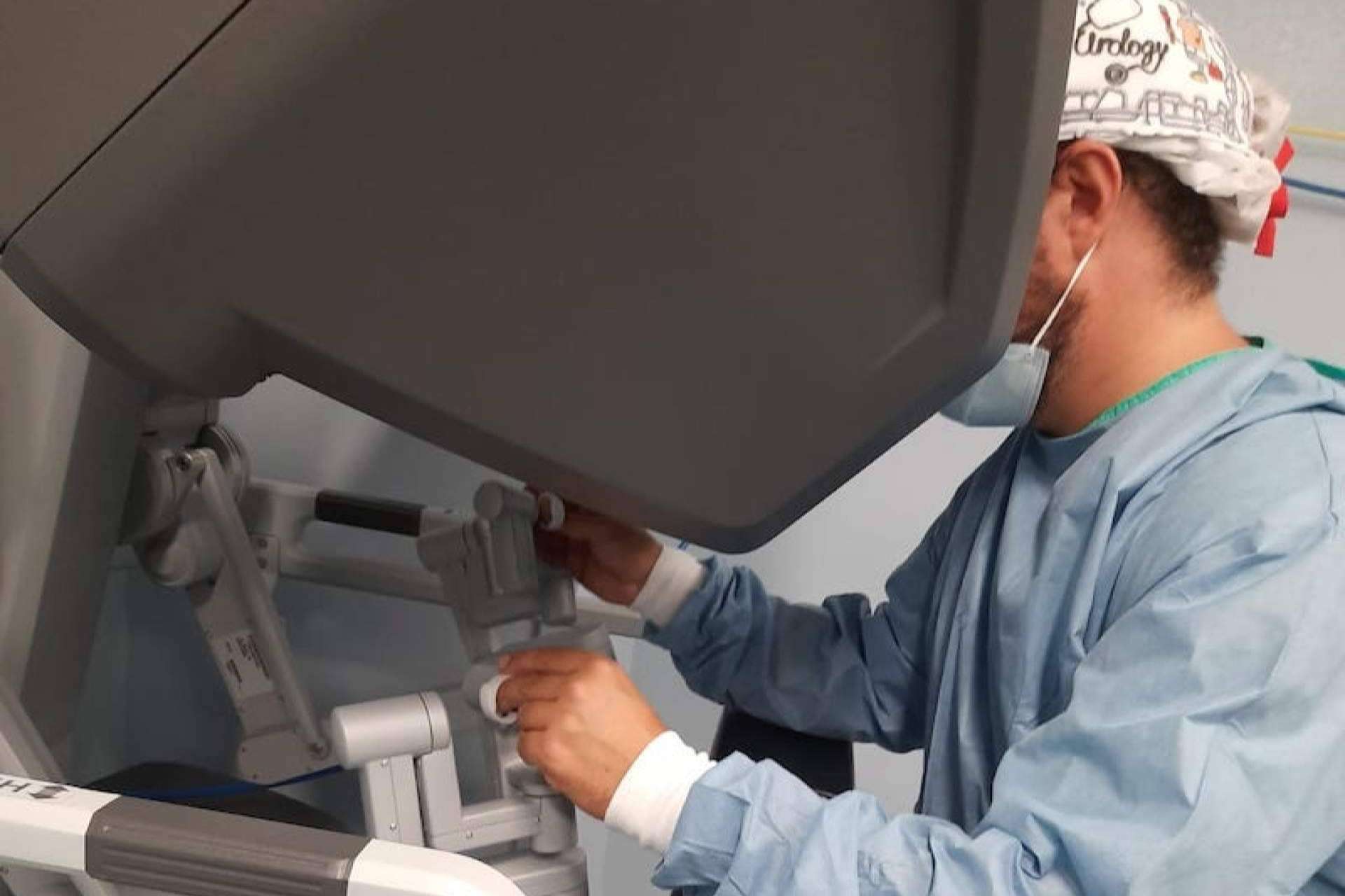 Cirugía robótica para la hiperplasia benigna de próstata, por Dr. Pep Auguet