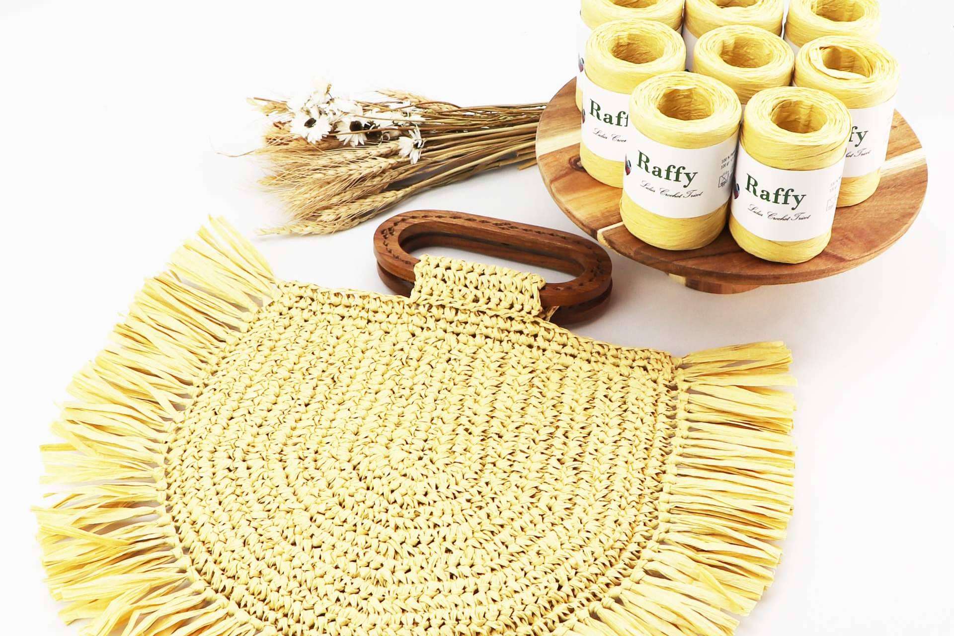 Lidia Crochet Tricot se especializa en materiales premium para crochet y tejido, ideales para proyectos creativos