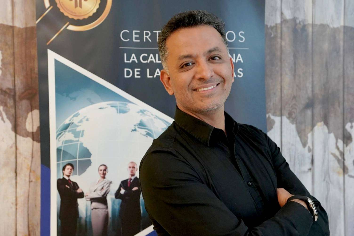 Aicad Business School otorgó 1,329 becas a estudiantes ecuatorianos a través de la SENESCYT en 2024 para impulsar carreras de última generación
