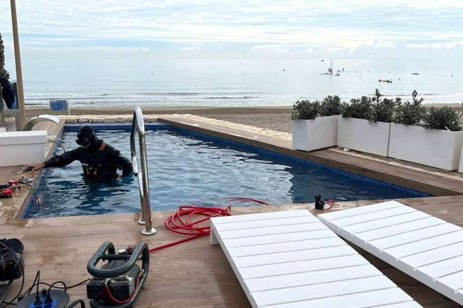 No Más Fugas ofrece detección y reparación de fugas en piscinas sin obras invasivas