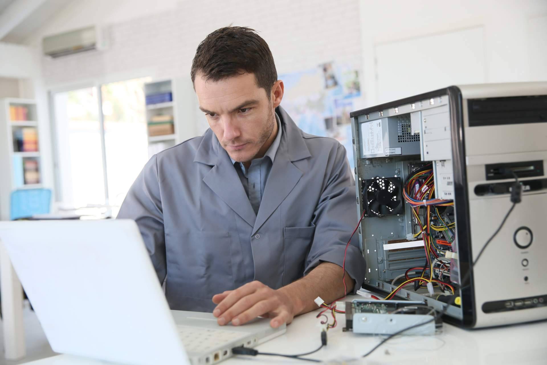 El futuro del empleo, habilidades críticas y formación como clave del éxito en 2025