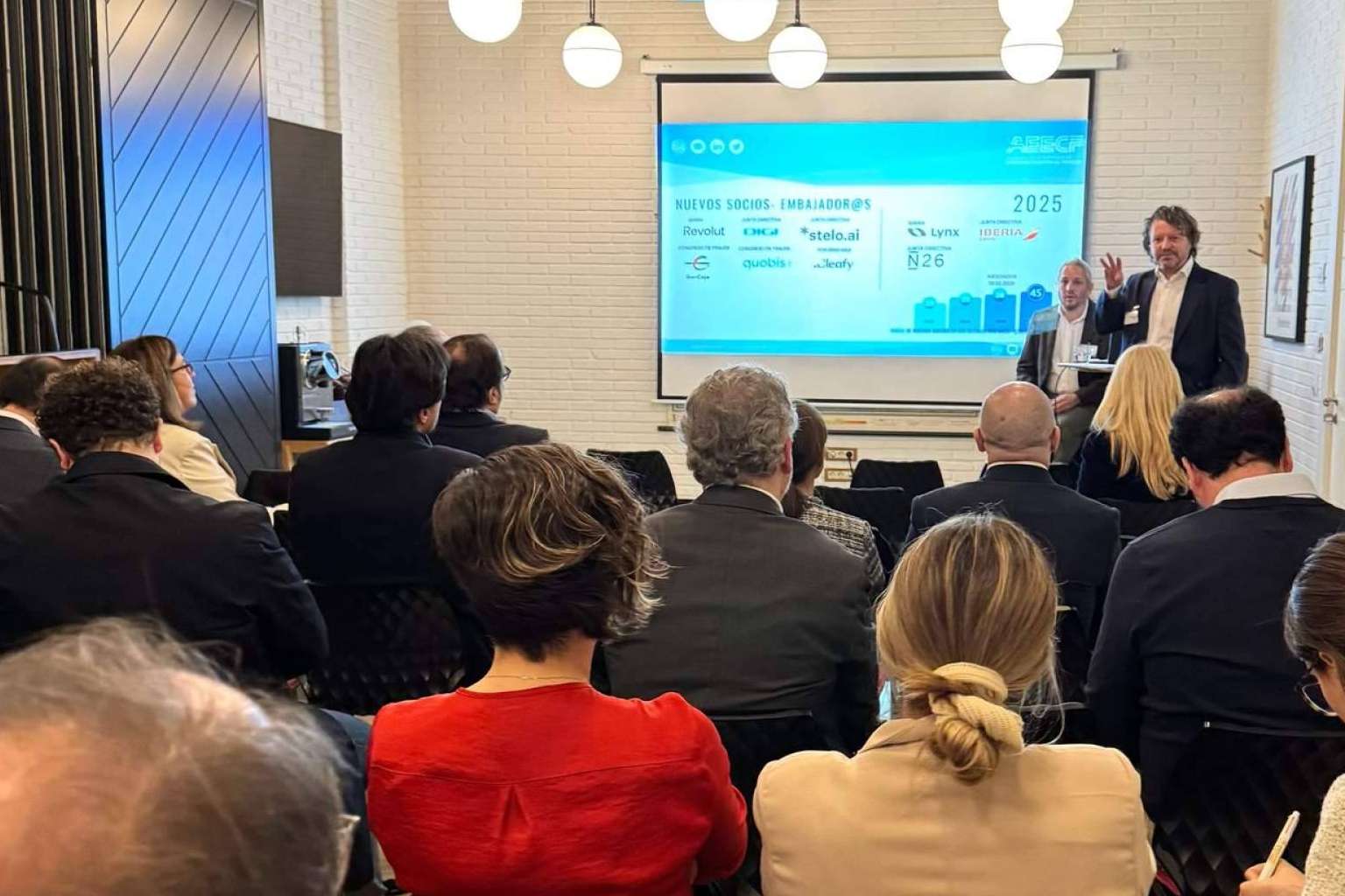 La AEECF inaugura 2025 con el magistrado-juez D. Eloy Velasco Núñez y 3 nuevas empresas asociadas