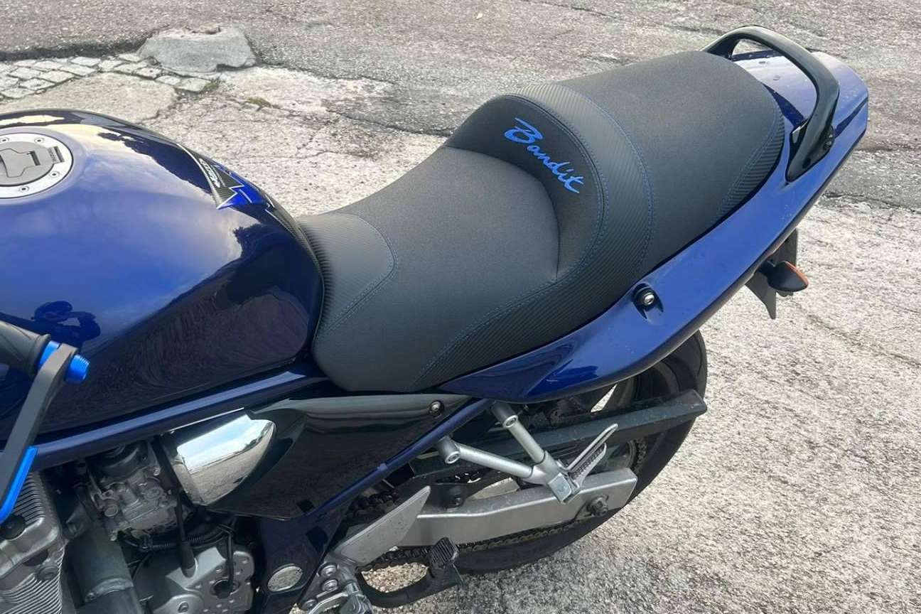 JM-FUNDAS impulsa la tendencia de tapizar asiento de moto con diseños personalizados y materiales de alta calidad