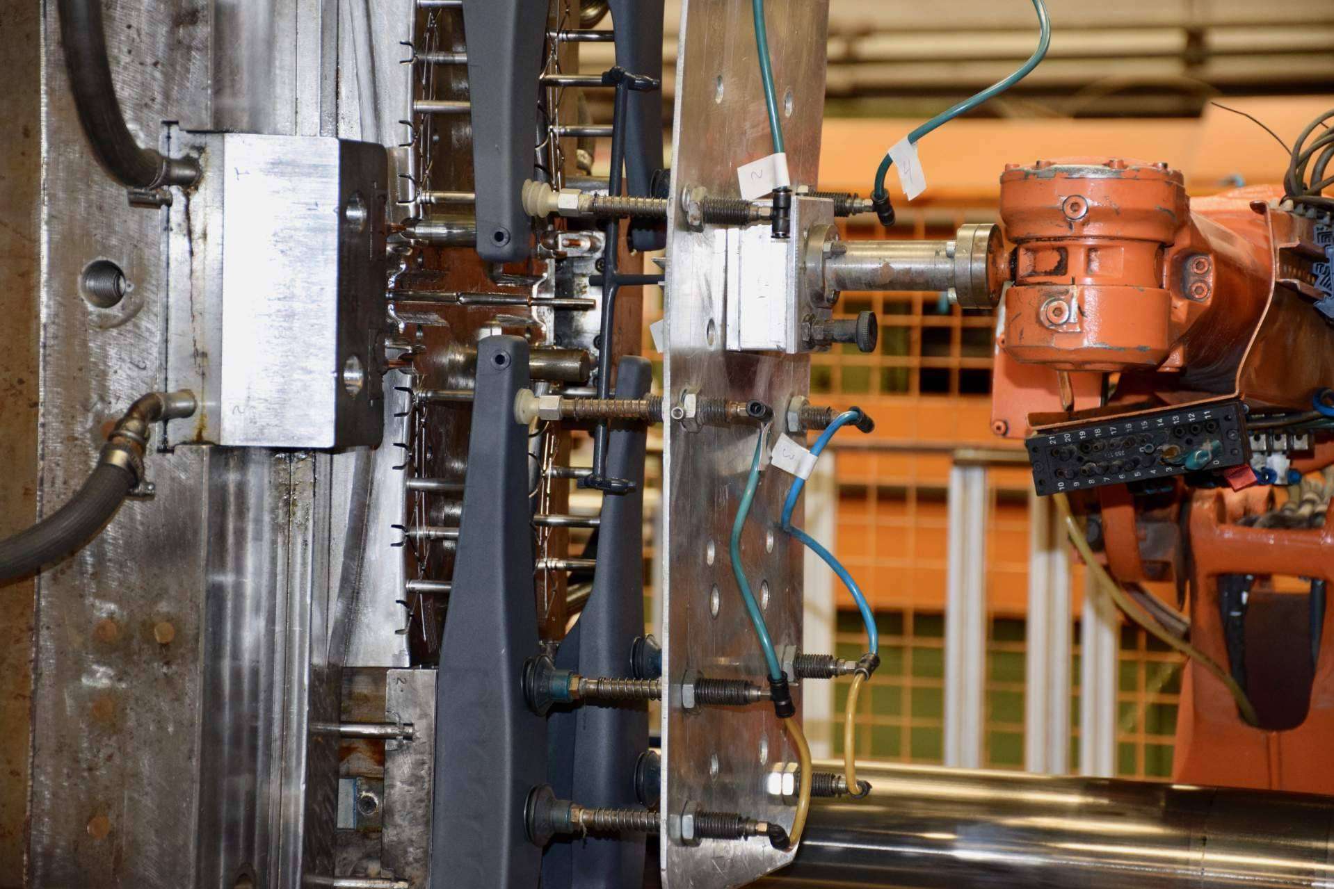 Inyección de termoplásticos; innovación y eficiencia en componentes industriales