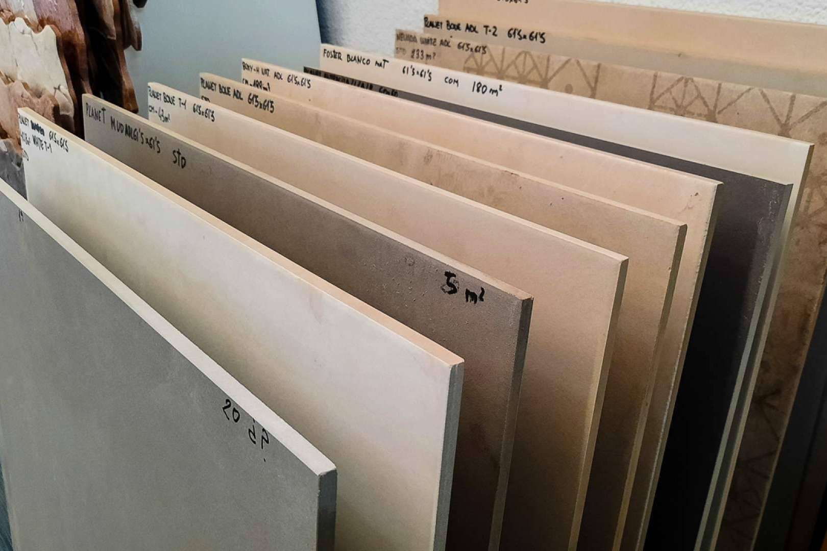 Azulejos de segunda calidad, una opción válida para reducir costes en reformas cerámicas