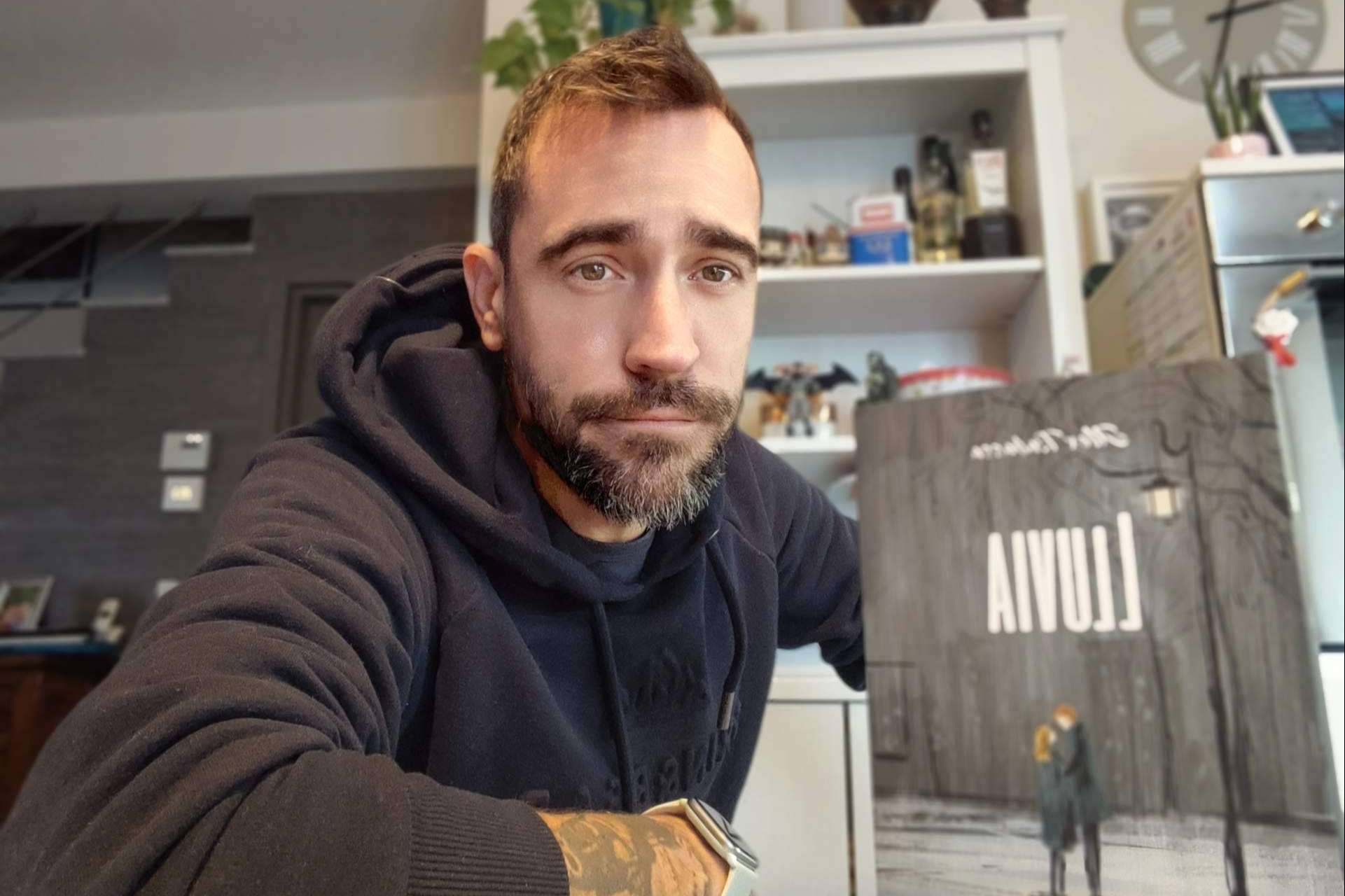Alex Rabassa nos sumerge en las emociones humanas con su nueva novela ´Lluvia´.