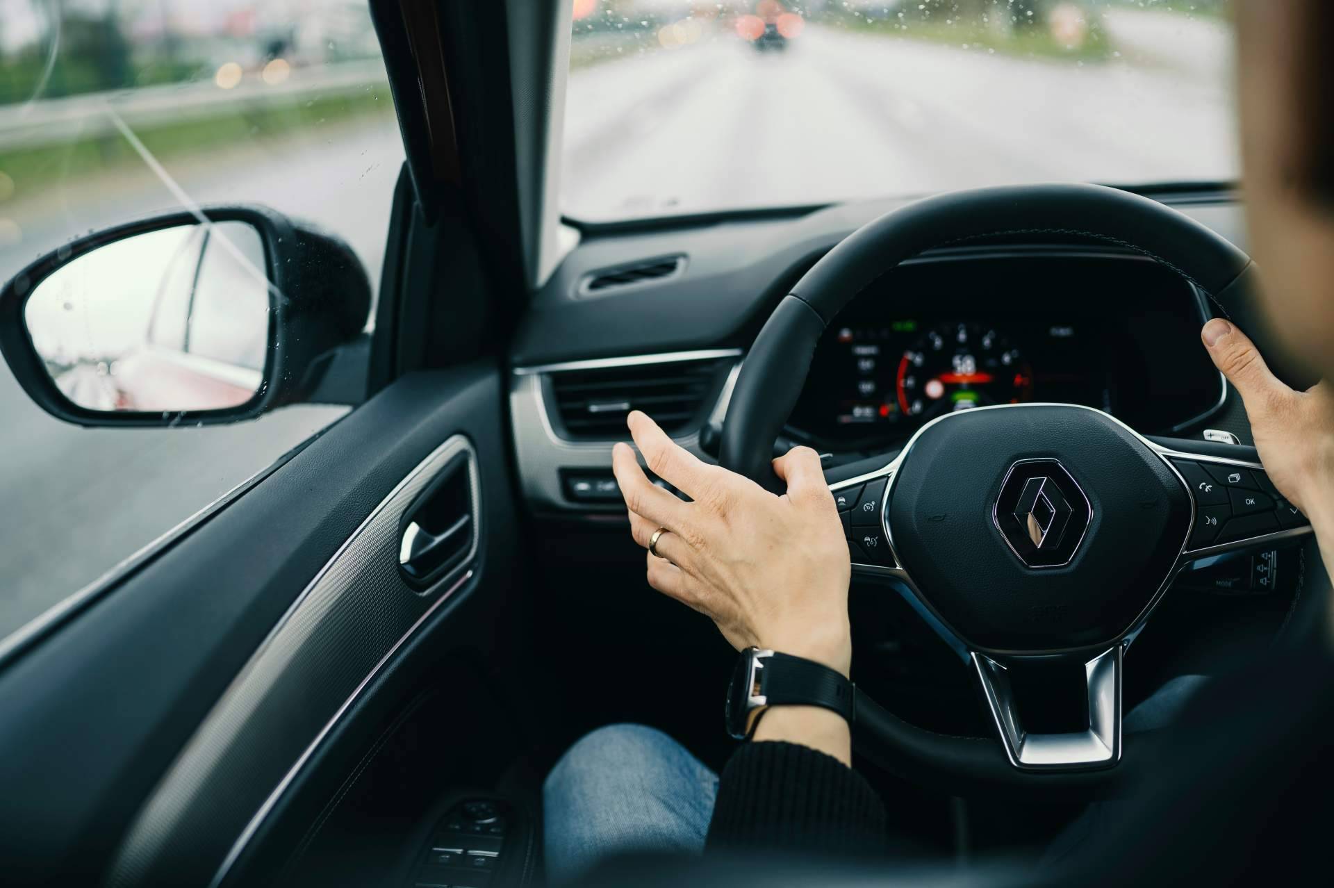 ¿Cómo sacarse el carnet de conducir de coche en Madrid?