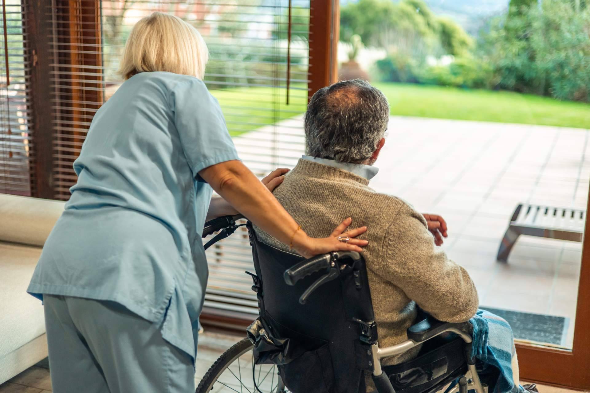 Rehabilitación a domicilio para pacientes con Parkinson; Inima Rehabilitación impulsa el tratamiento personalizado en el Día Mundial del Parkinson