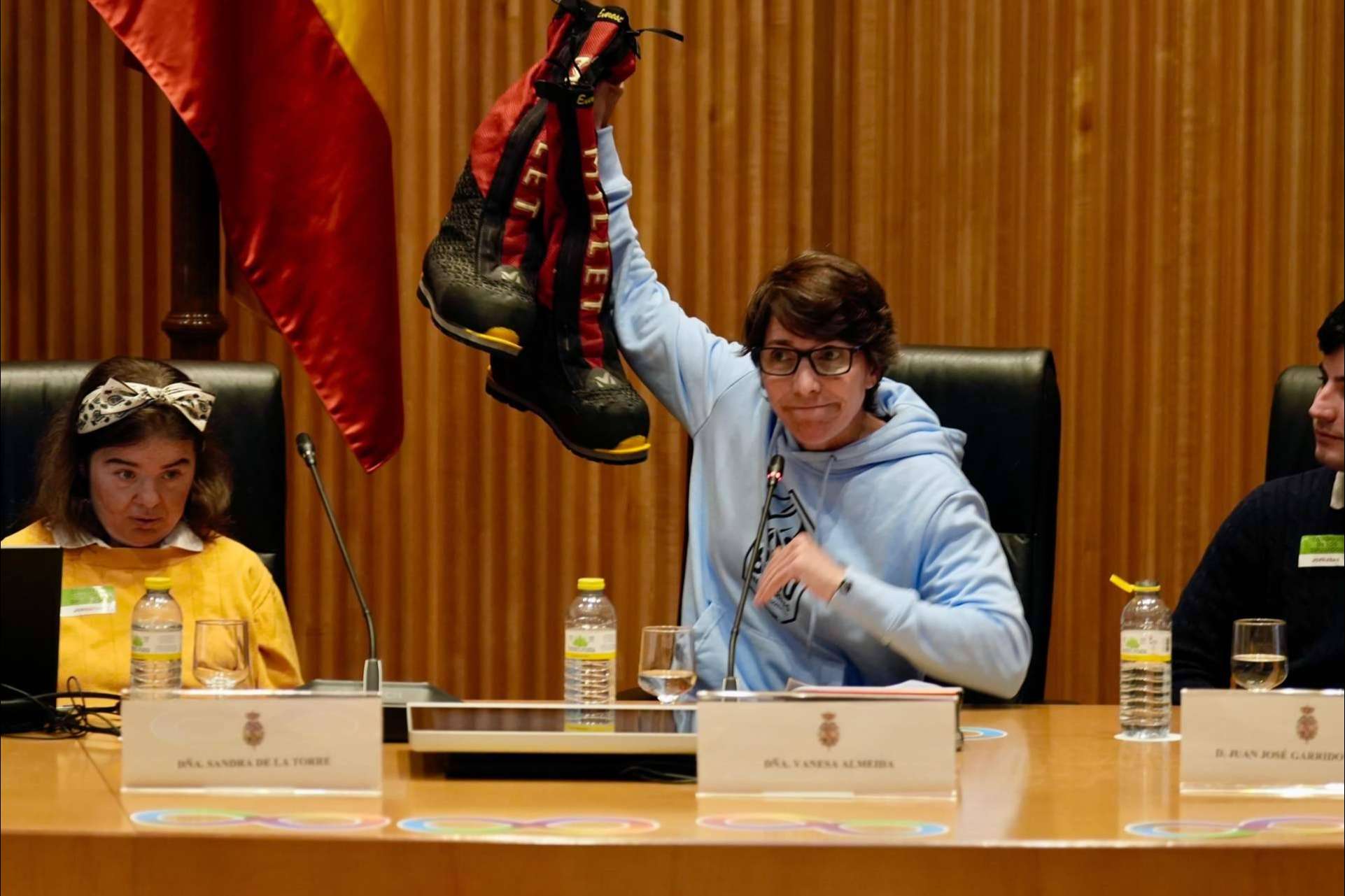 Del silencio a la cima; Vanesa Almeida da voz al autismo en el Congreso de los Diputados