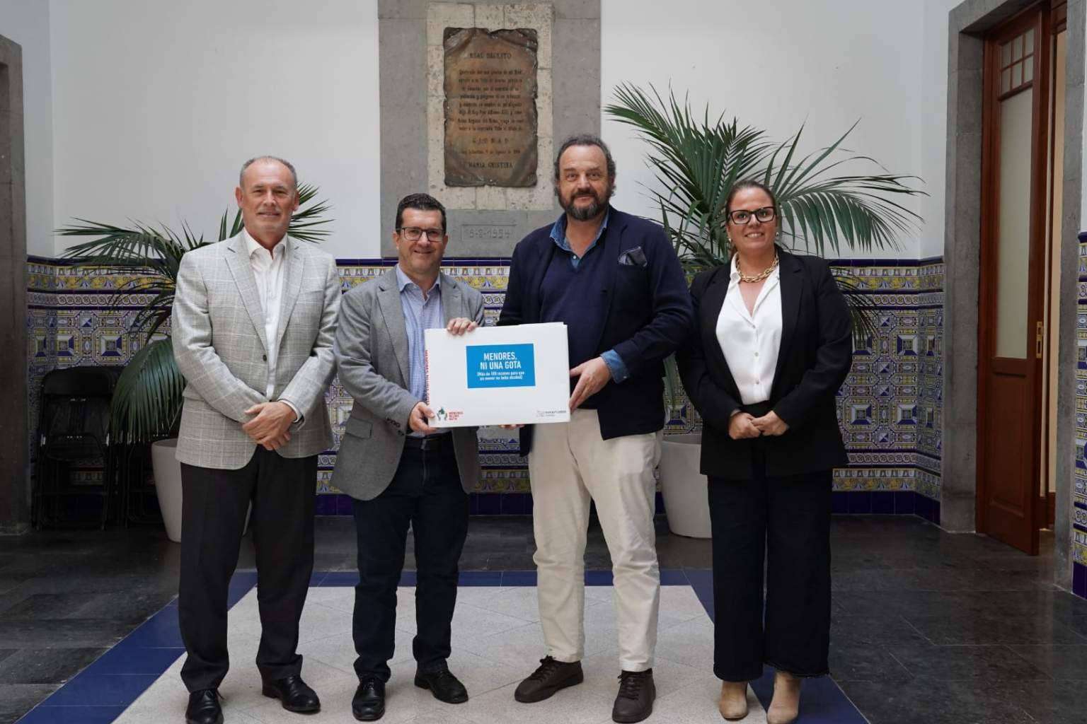 El Ayuntamiento de Arucas y Espirituosos España colaboran para prevenir el consumo de alcohol en menores