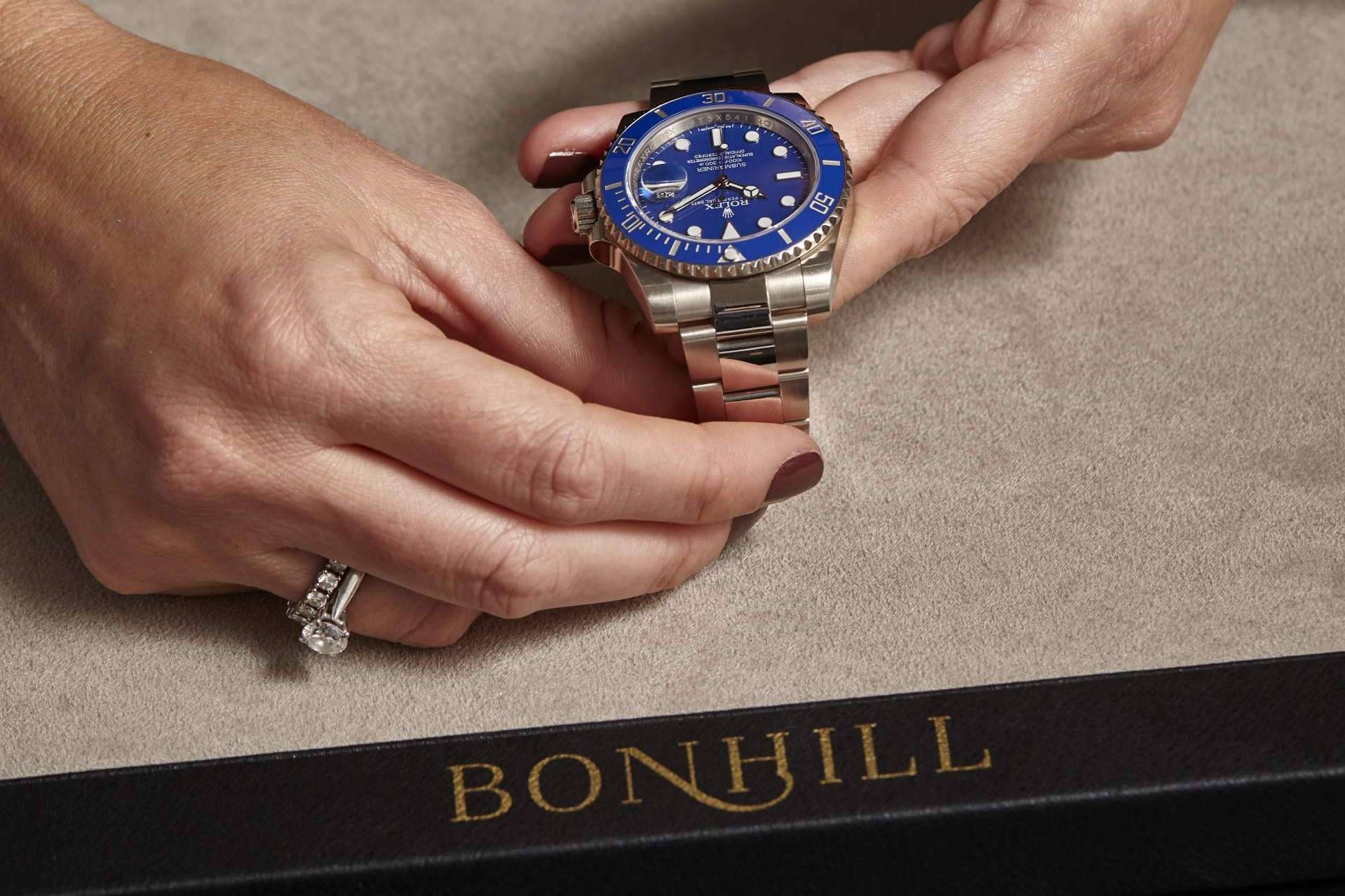 Bonhill Group se posiciona como referencia en la compra de Rolex en España
