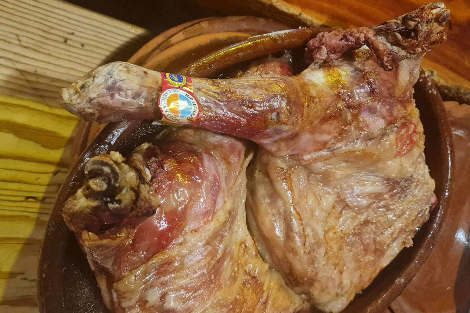 La Olma y sus terrazas para el buen tiempo, una propuesta de cocina tradicional en pleno corazón de Pedraza