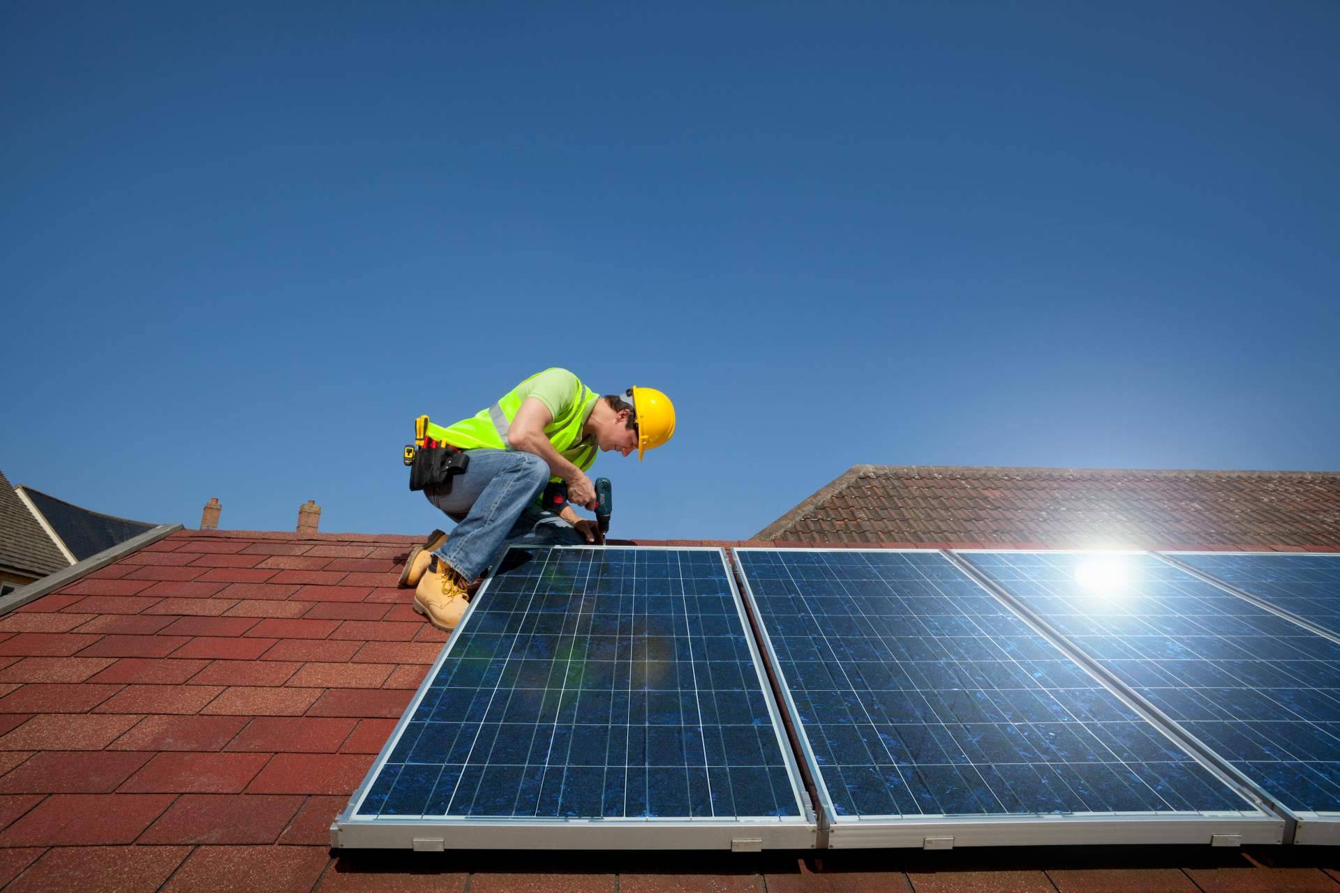 Celéctricos refuerza el mercado fotovoltaico con cuadros eléctricos especializados