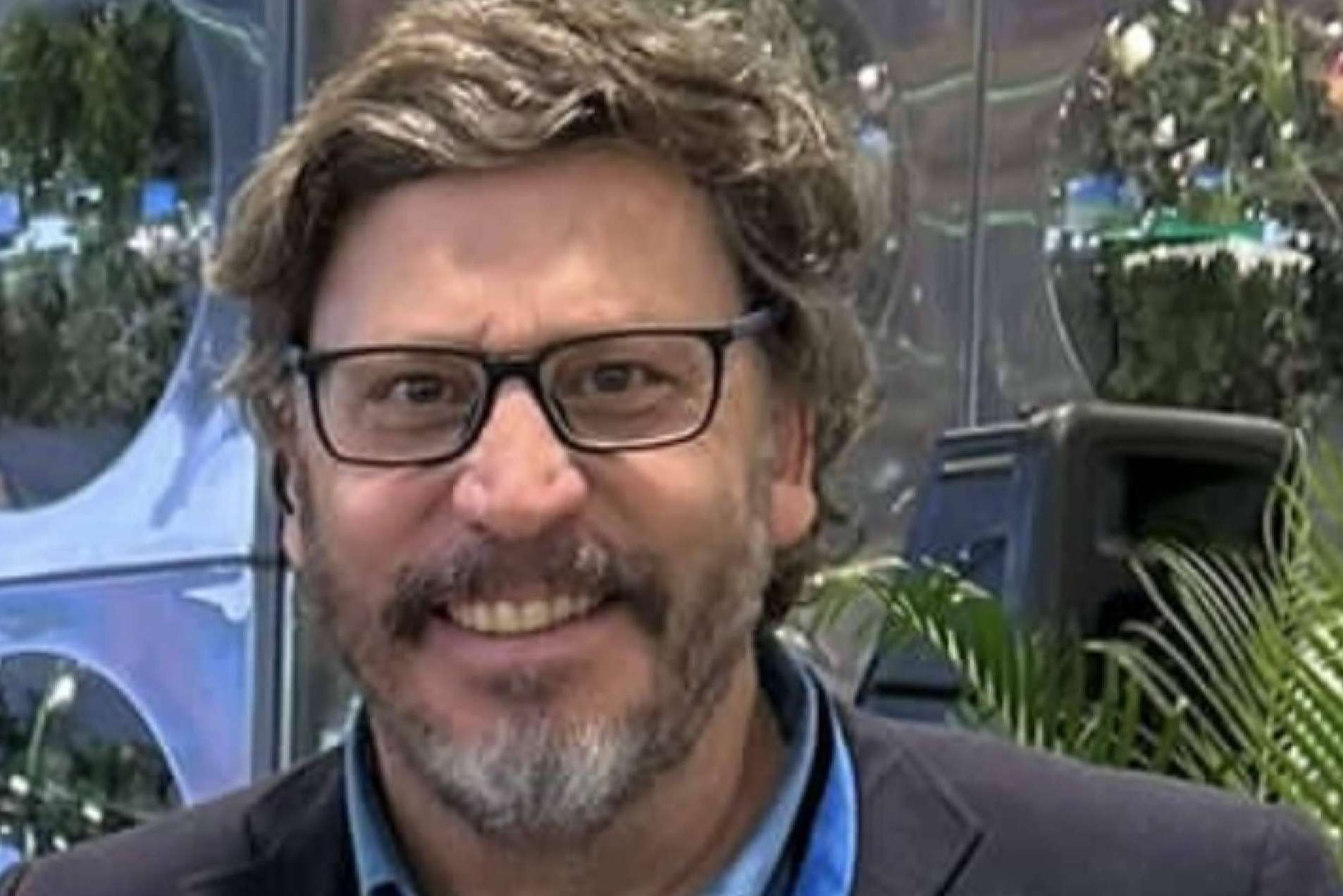 Entrevista a Claudio Ponce; ‘Un destino sin estrategia puede ser bonito, pero seguirá siendo invisible’