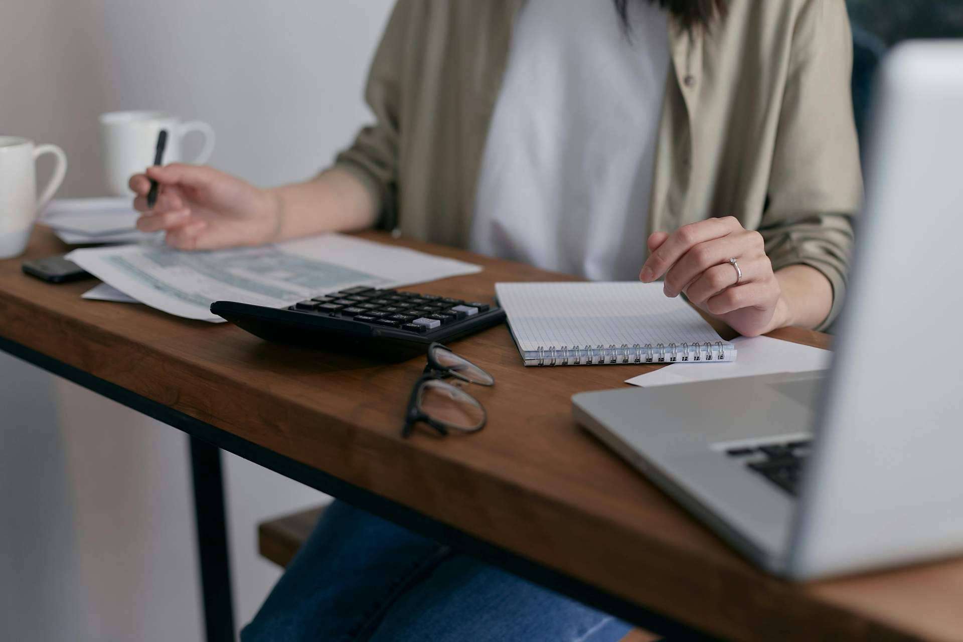¿Retraso en el pago de un seguro? Mustieles Abogados explica cómo exigir intereses por mora