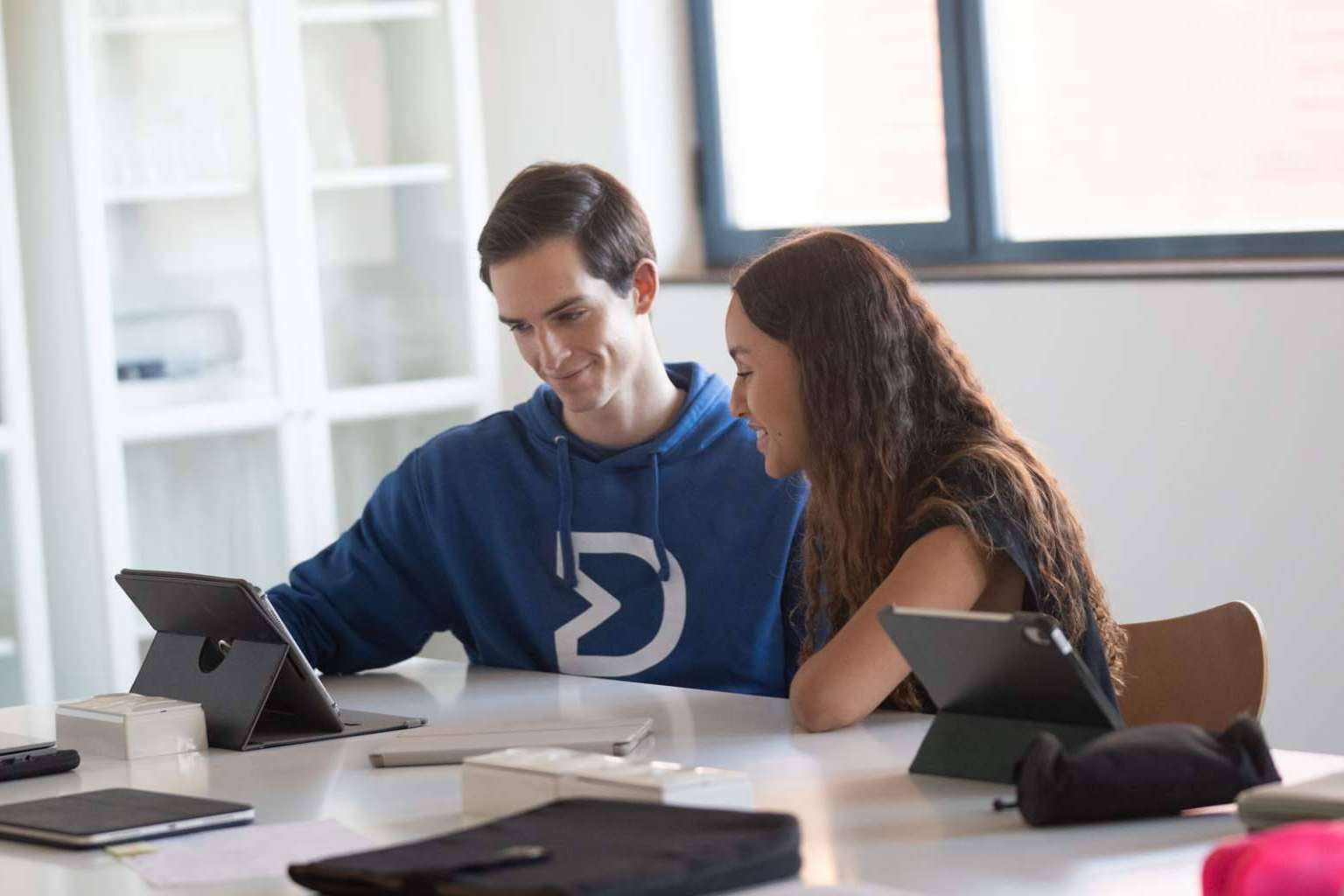 Cómo elegir una formación profesional con alta salida profesional y sueldos competitivos