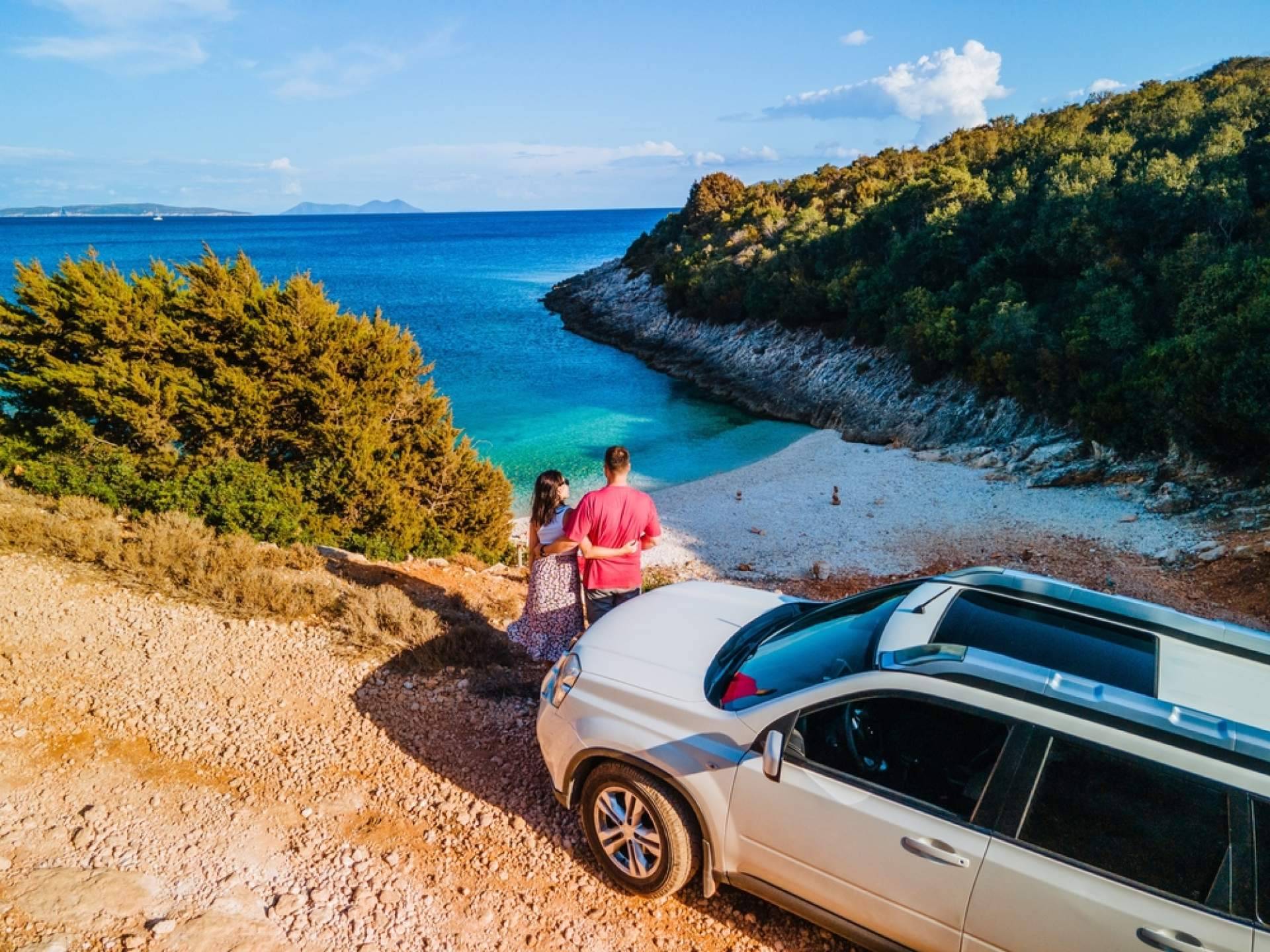 La importancia de reservar un coche de alquiler con antelación para ahorrar