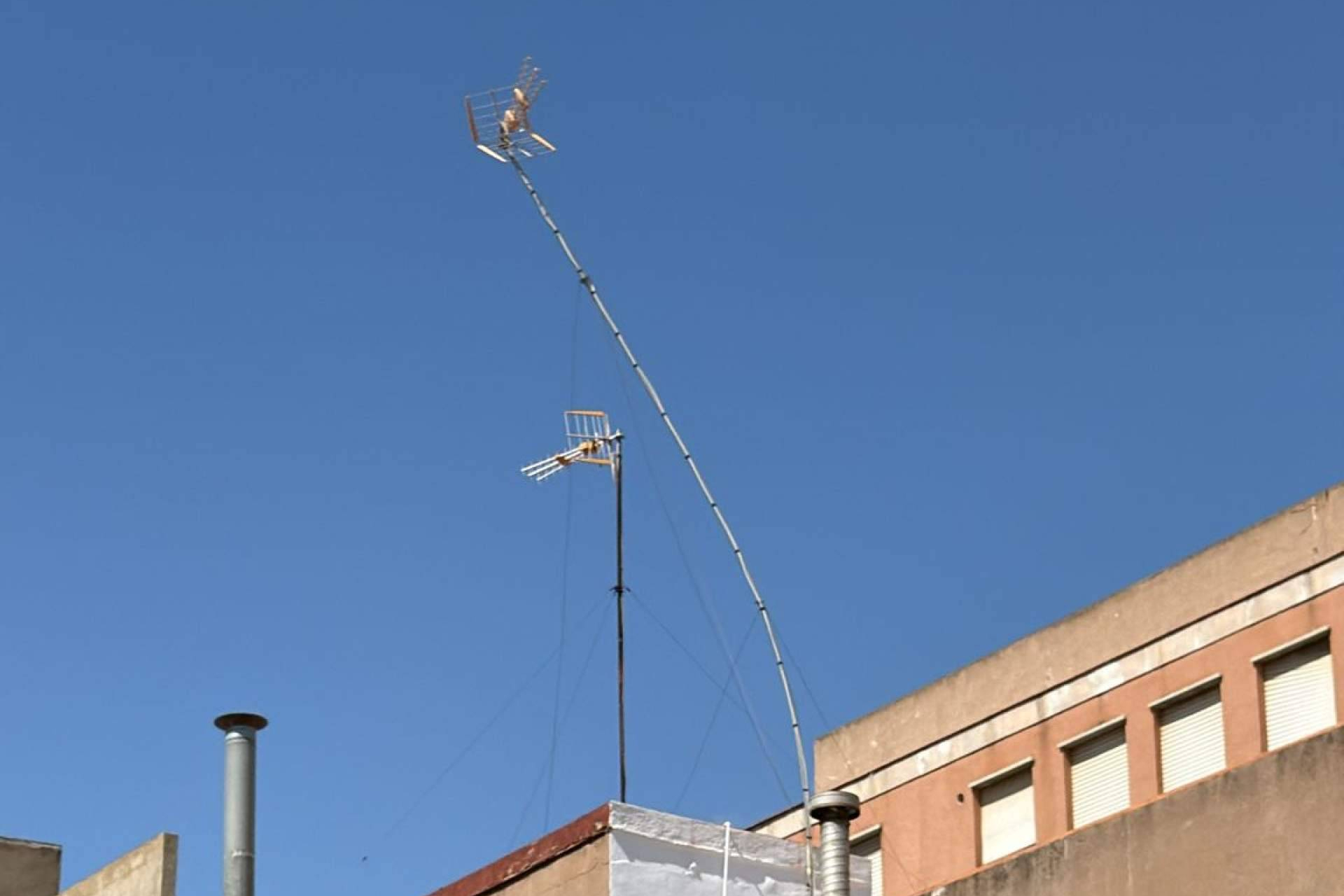 Antenistas Valencia lleva sus servicios de parabólicas y TDT a Cullera, Catarroja y alrededores