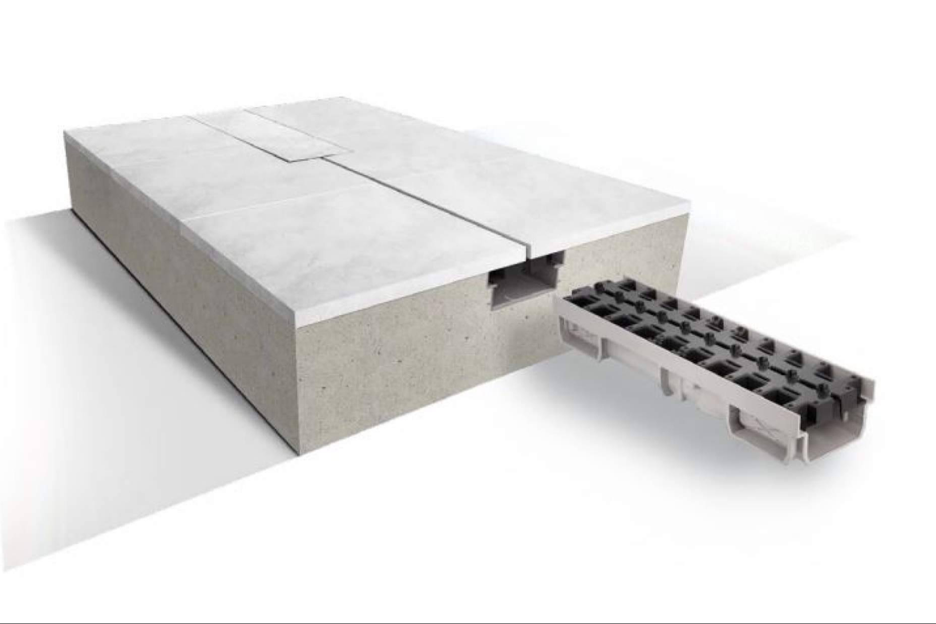Canaleta de piscina con rejilla invisible ideal para terrazas y exteriores