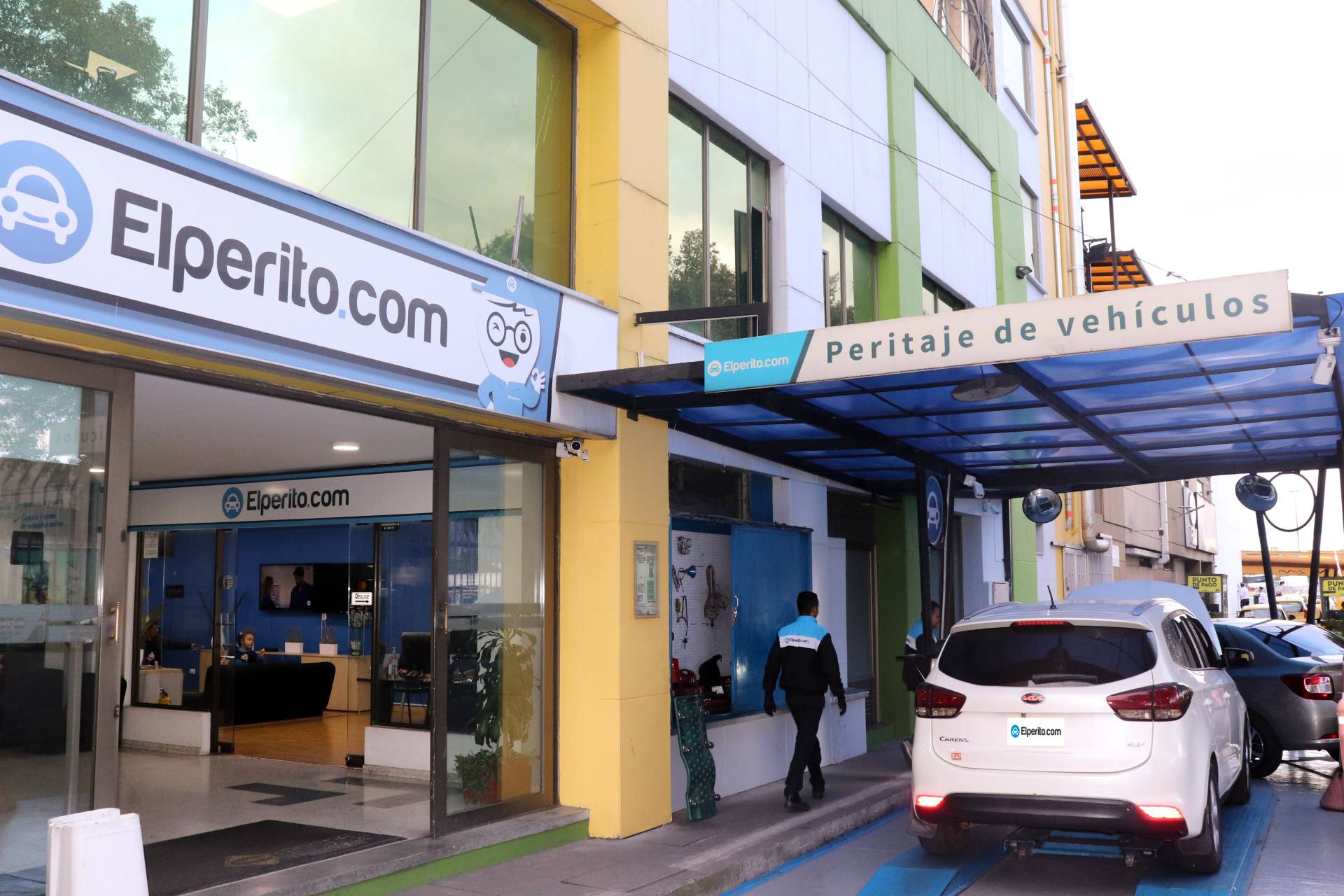 El Perito destaca en el peritaje vehicular en Colombia con inspecciones de más de 240 puntos